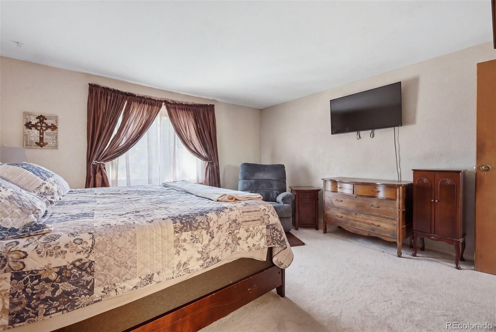 MLS Image #7 for 945  garnet street,broomfield, Colorado