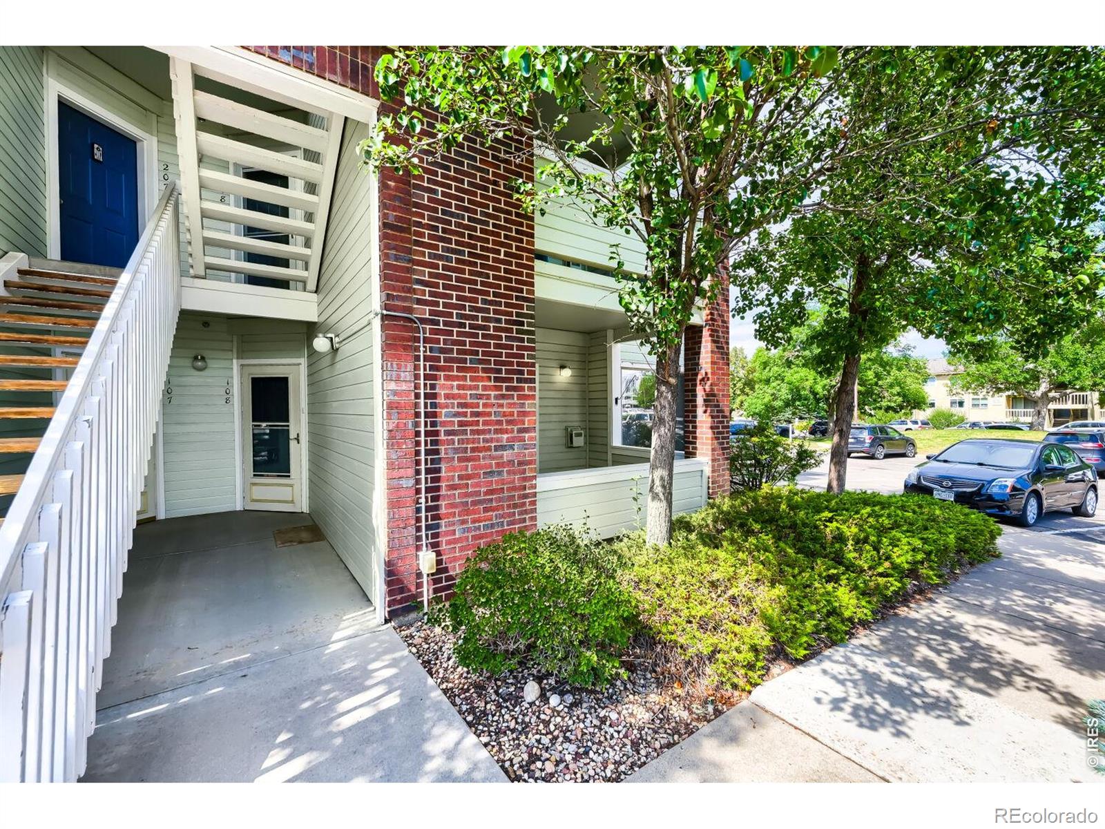 MLS Image #2 for 33 s boulder circle,boulder, Colorado