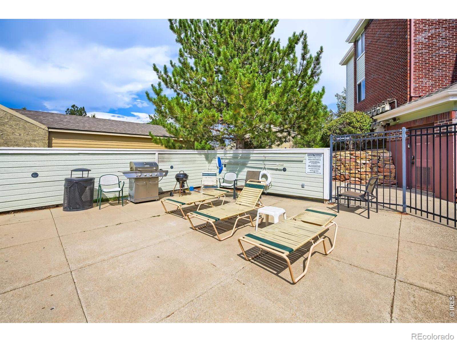 MLS Image #20 for 33 s boulder circle,boulder, Colorado