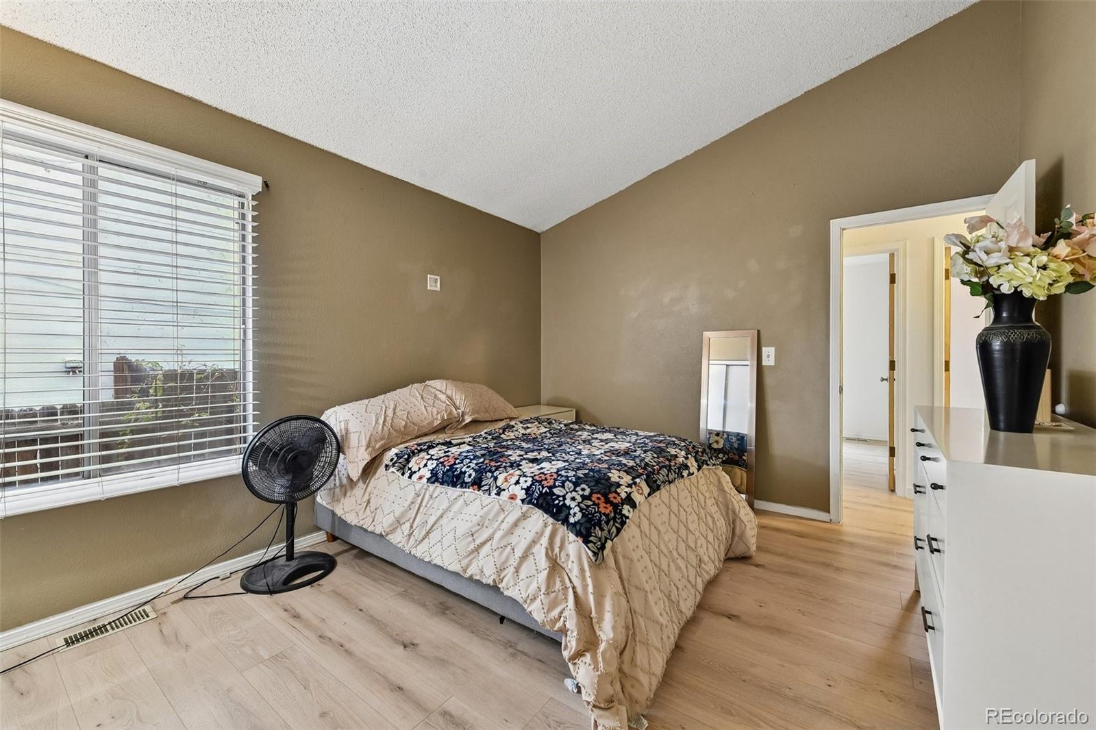 MLS Image #12 for 6152  perry street,arvada, Colorado
