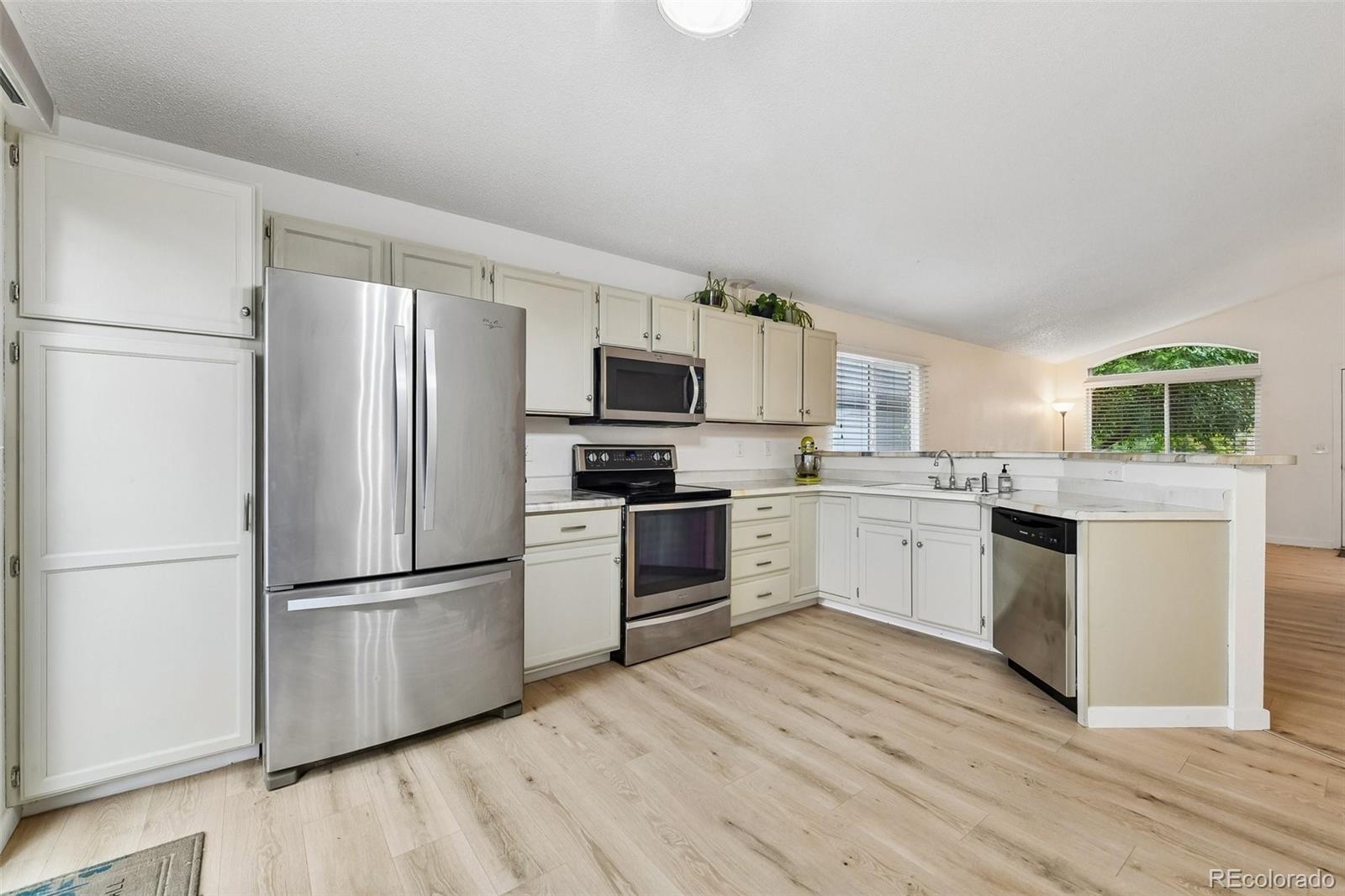 MLS Image #4 for 6152  perry street,arvada, Colorado