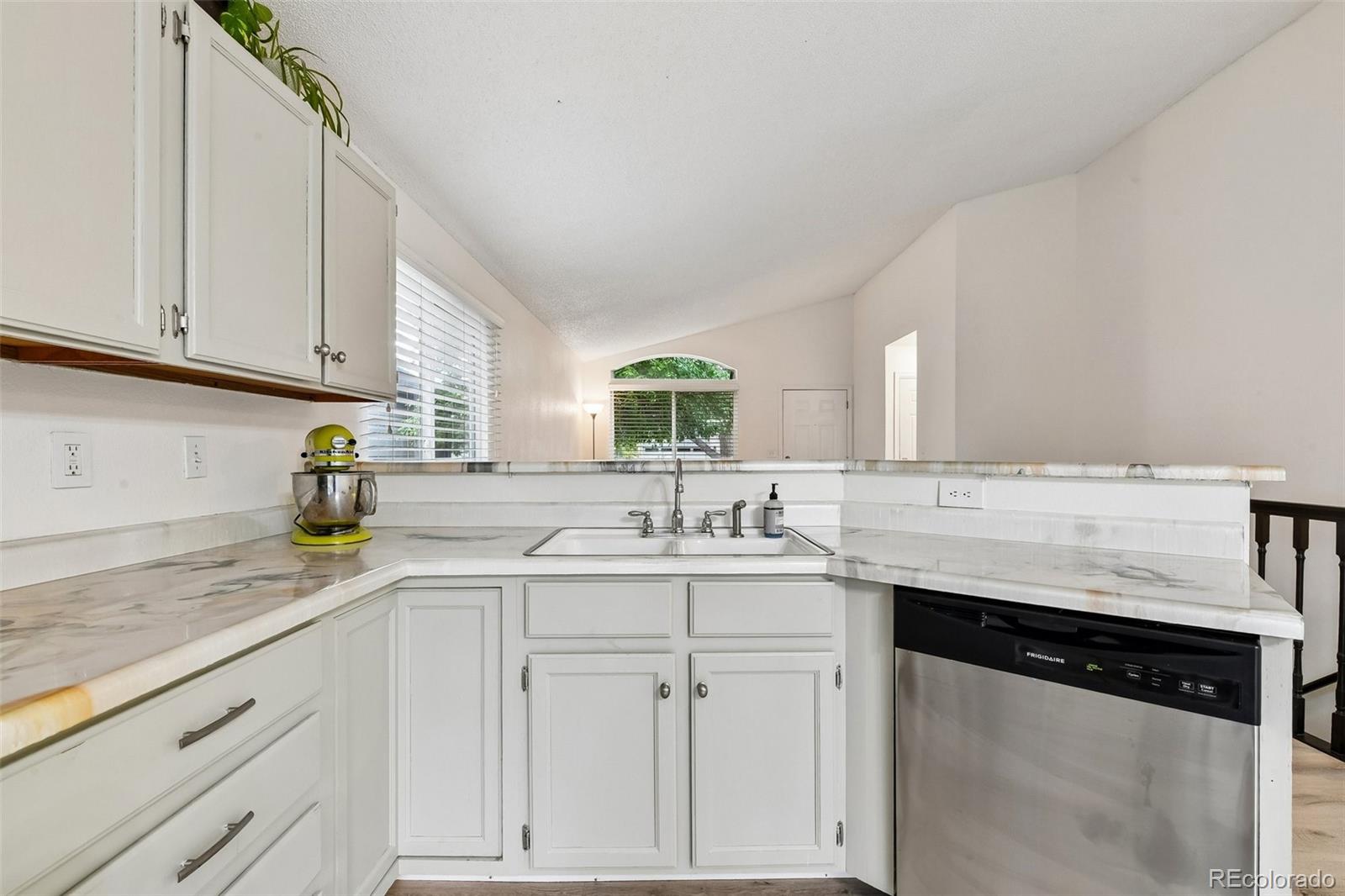 MLS Image #6 for 6152  perry street,arvada, Colorado