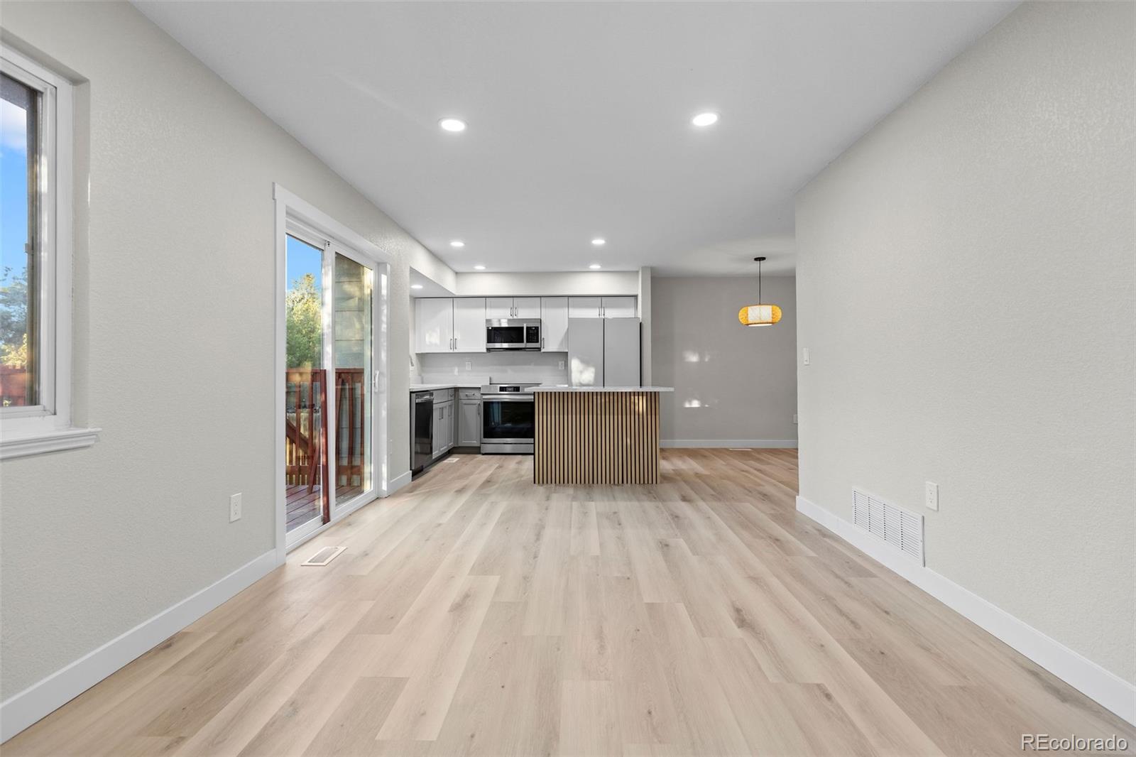 MLS Image #5 for 18842 e oregon drive,aurora, Colorado
