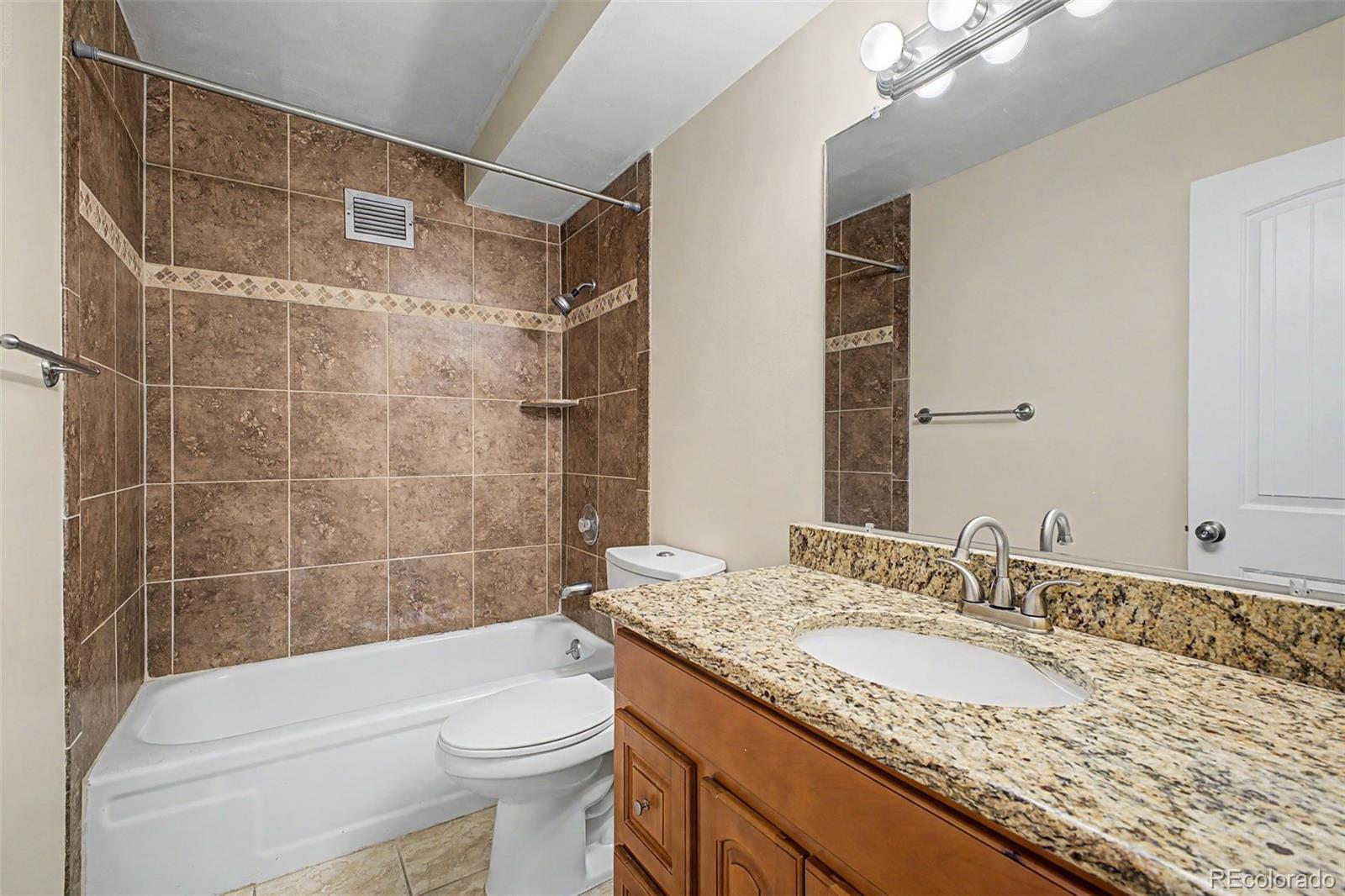 MLS Image #14 for 9335 e center avenue,denver, Colorado