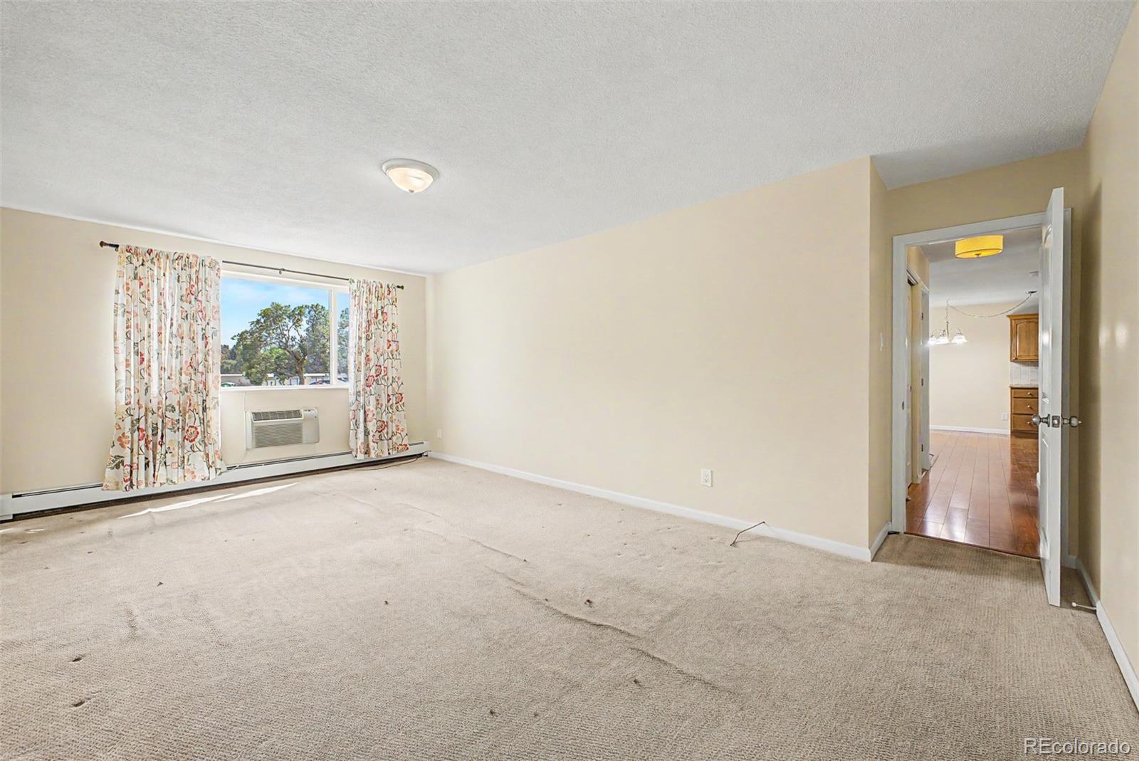 MLS Image #8 for 9335 e center avenue,denver, Colorado