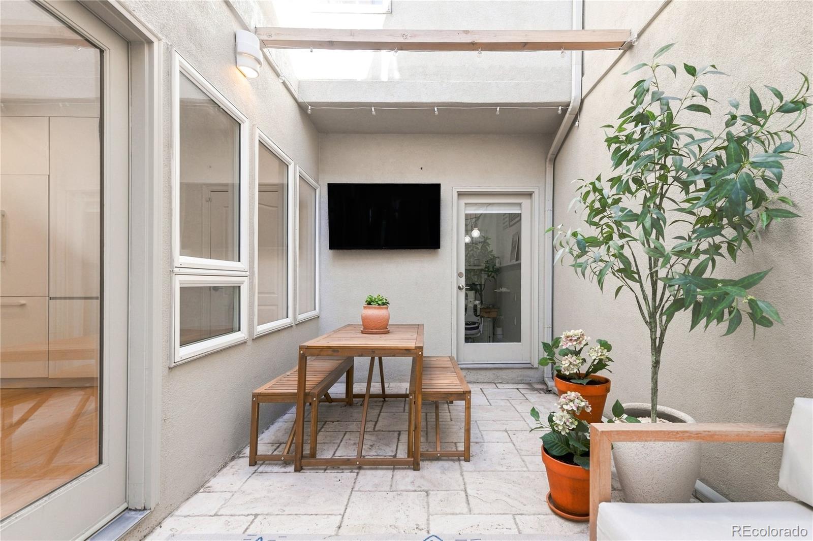 MLS Image #13 for 148 s locust street,denver, Colorado