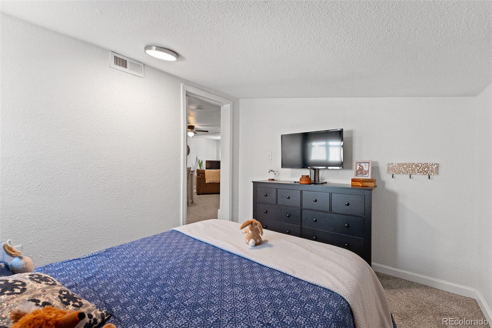 MLS Image #19 for 1127 e 3rd street,pueblo, Colorado
