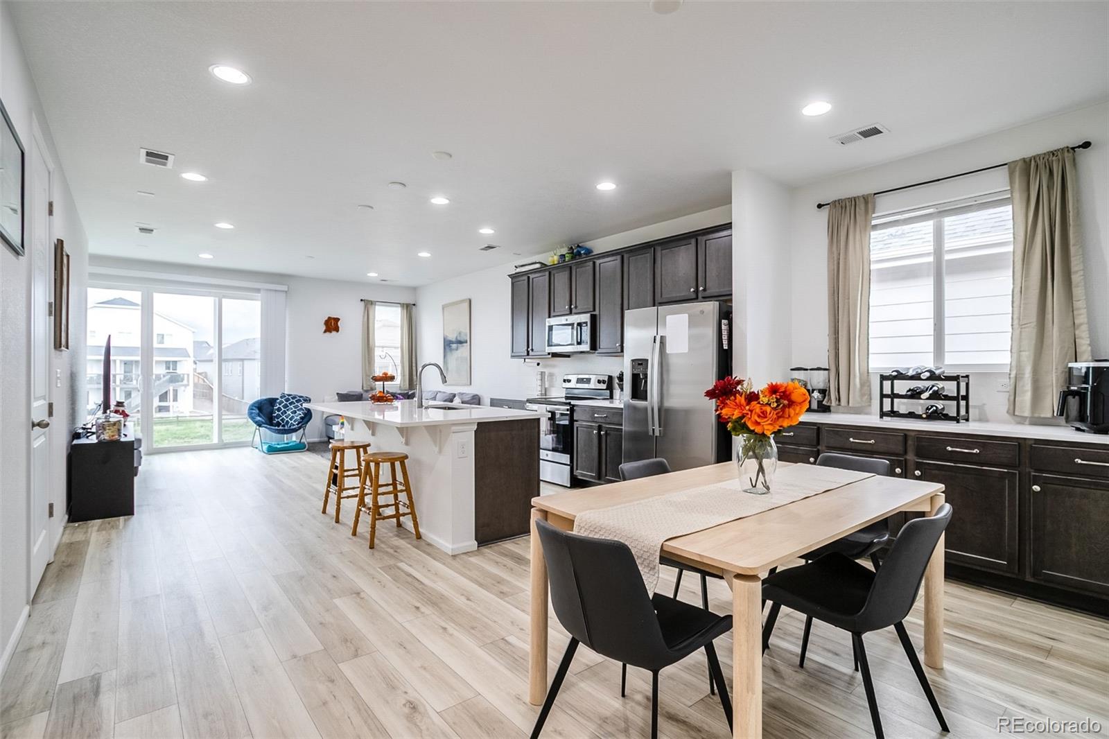MLS Image #10 for 27656 e 10th drive,aurora, Colorado