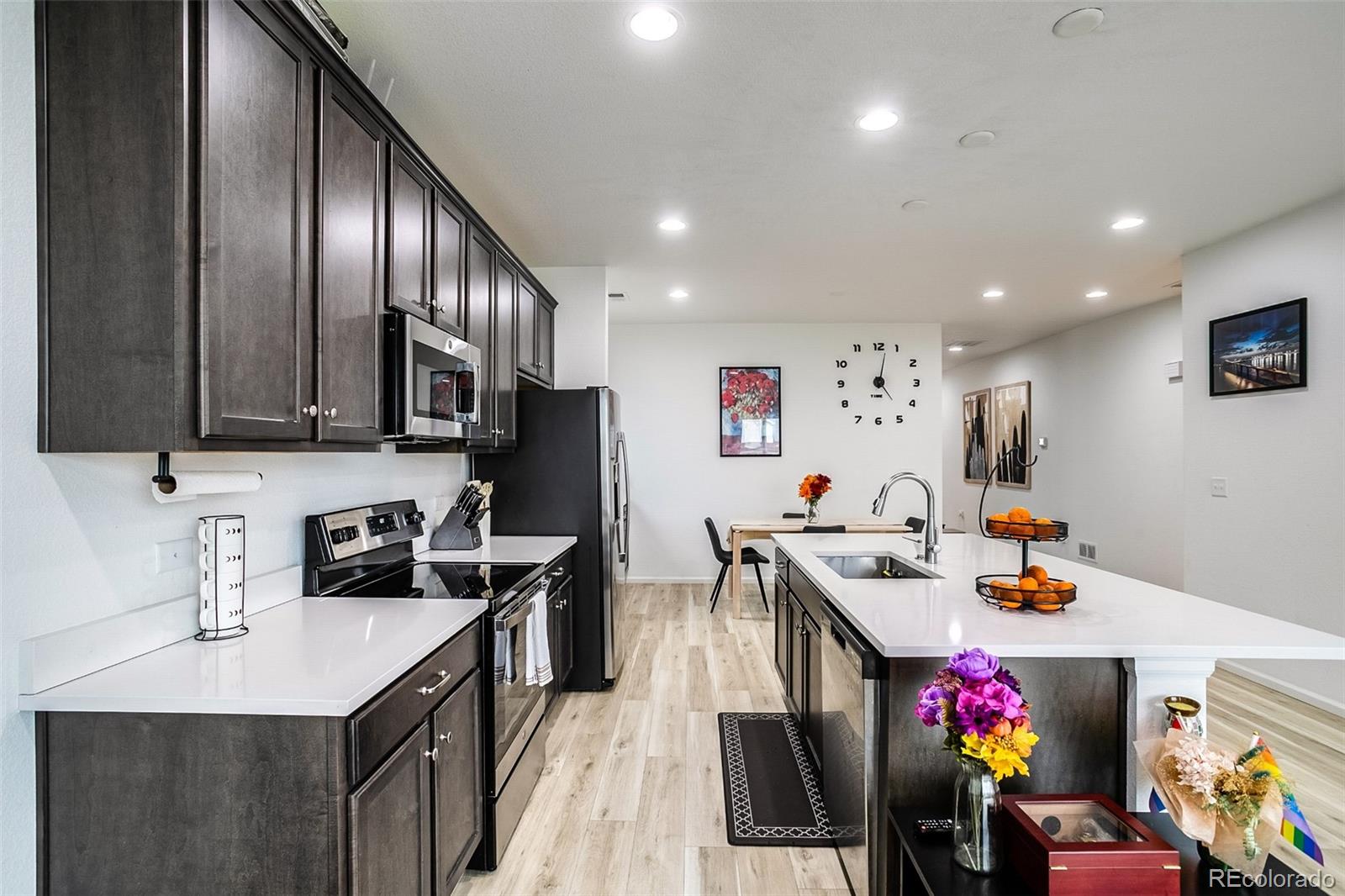 MLS Image #5 for 27656 e 10th drive,aurora, Colorado