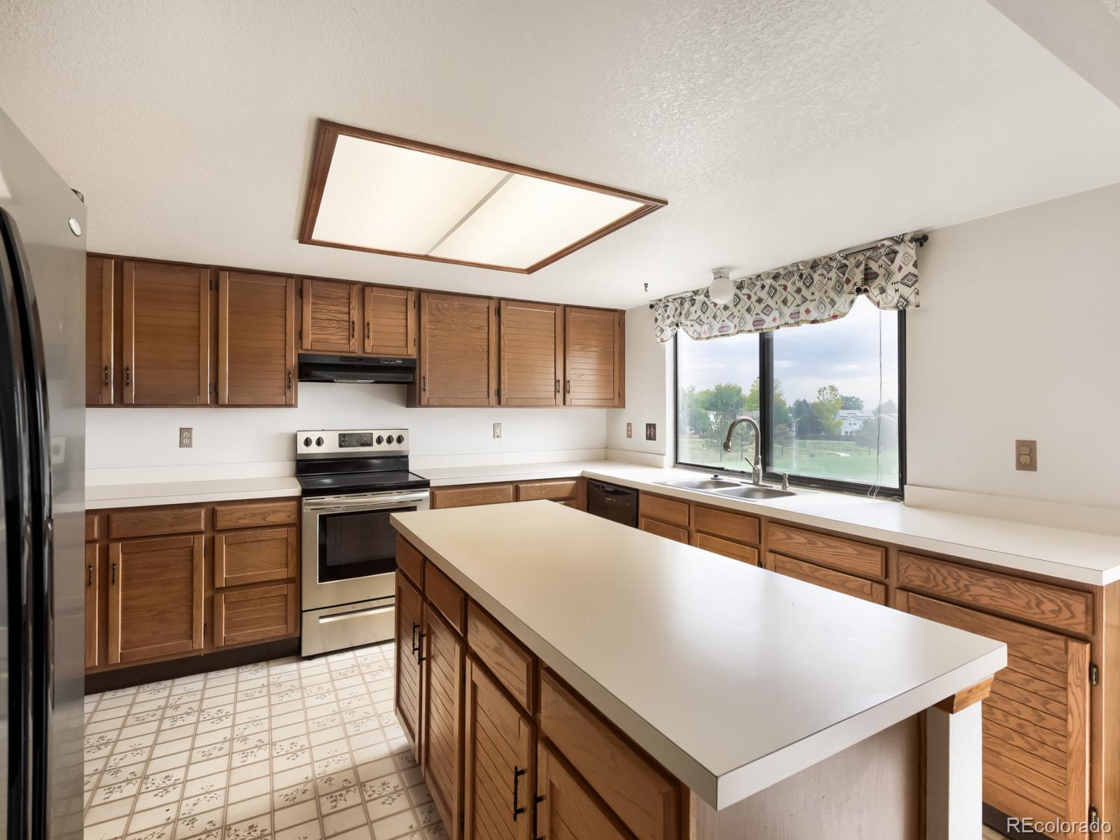 MLS Image #4 for 12158 w park hill place,littleton, Colorado