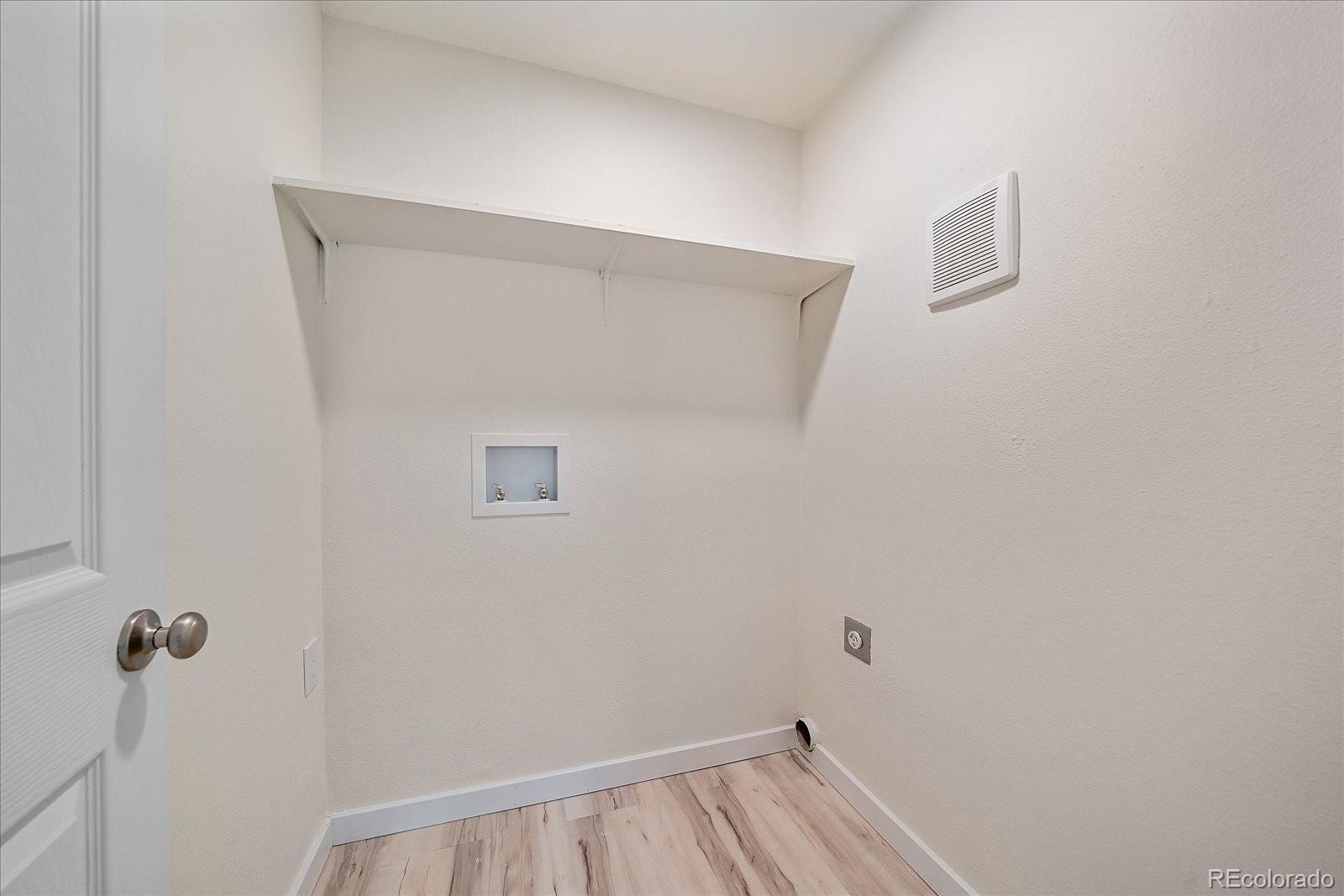 MLS Image #14 for 13352 e jewell avenue,aurora, Colorado