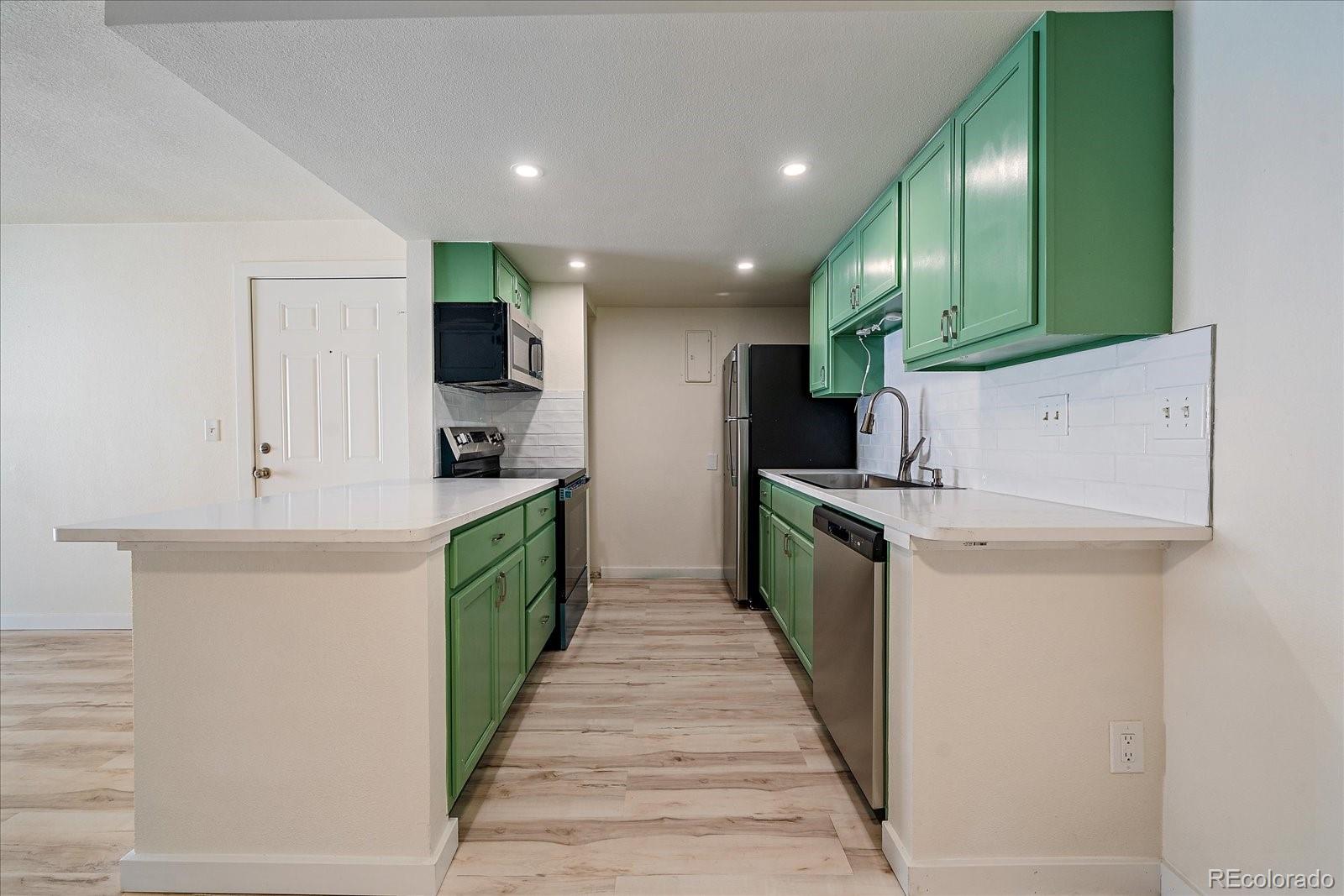 MLS Image #3 for 13352 e jewell avenue,aurora, Colorado