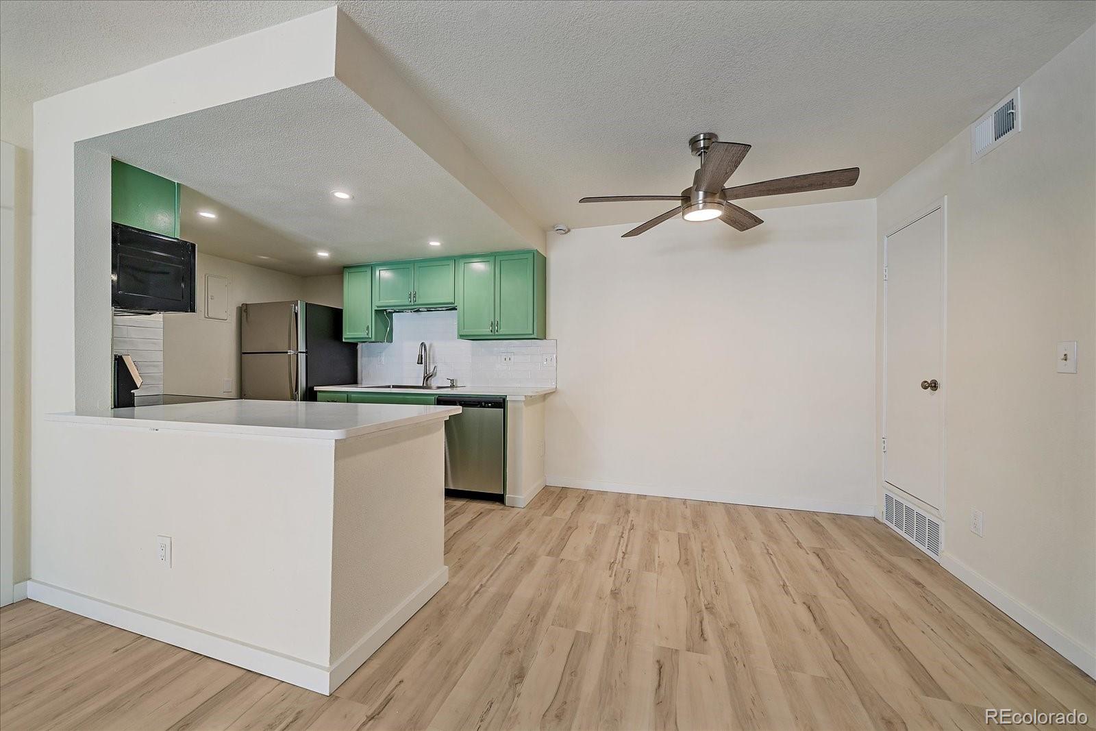 MLS Image #4 for 13352 e jewell avenue,aurora, Colorado