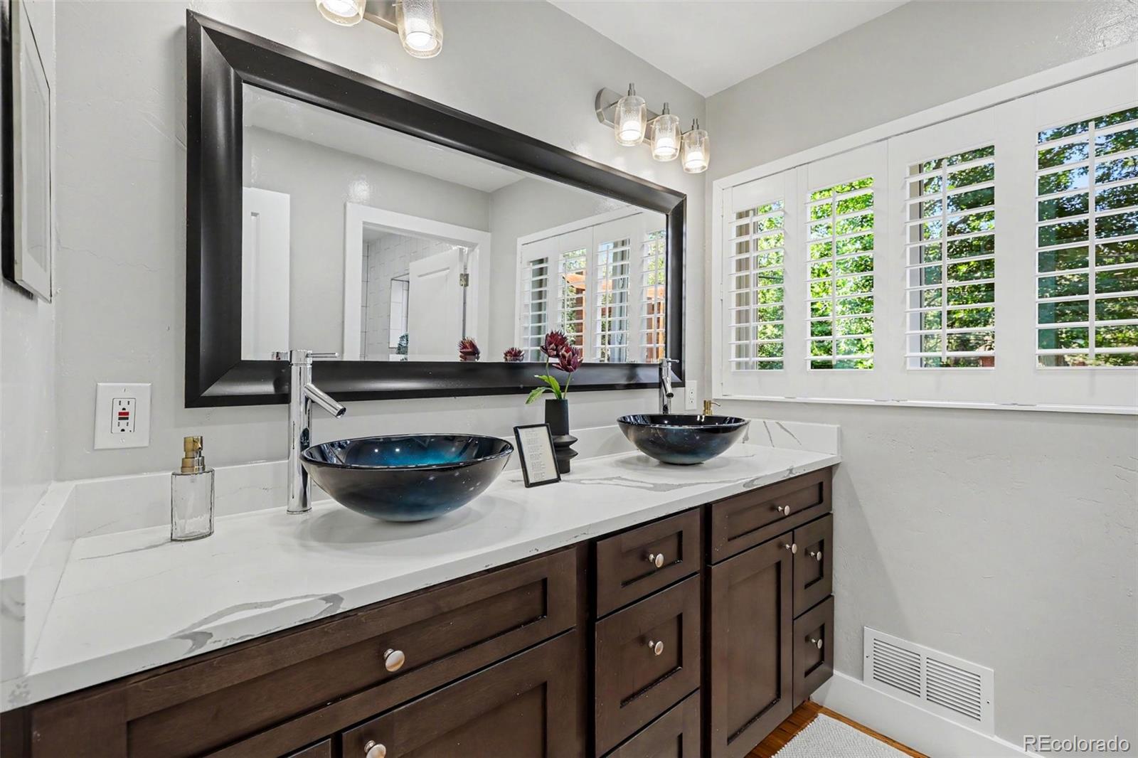 MLS Image #11 for 10050 w 64th avenue,arvada, Colorado