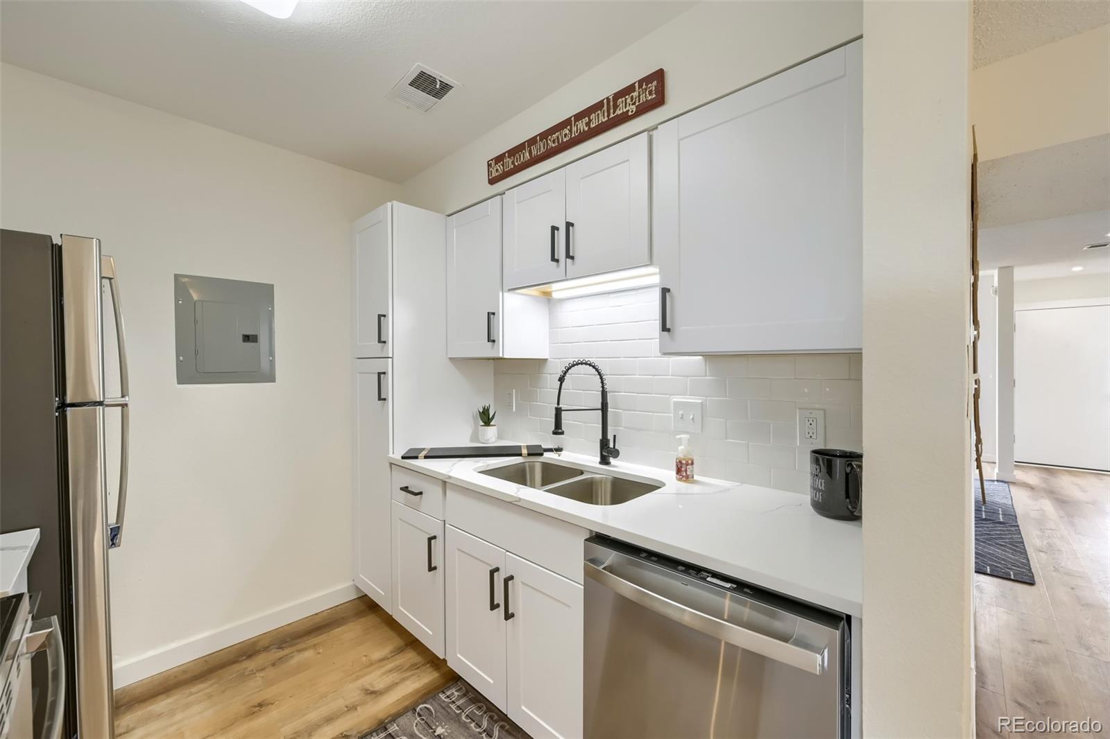 MLS Image #11 for 4970  homestead place,thornton, Colorado
