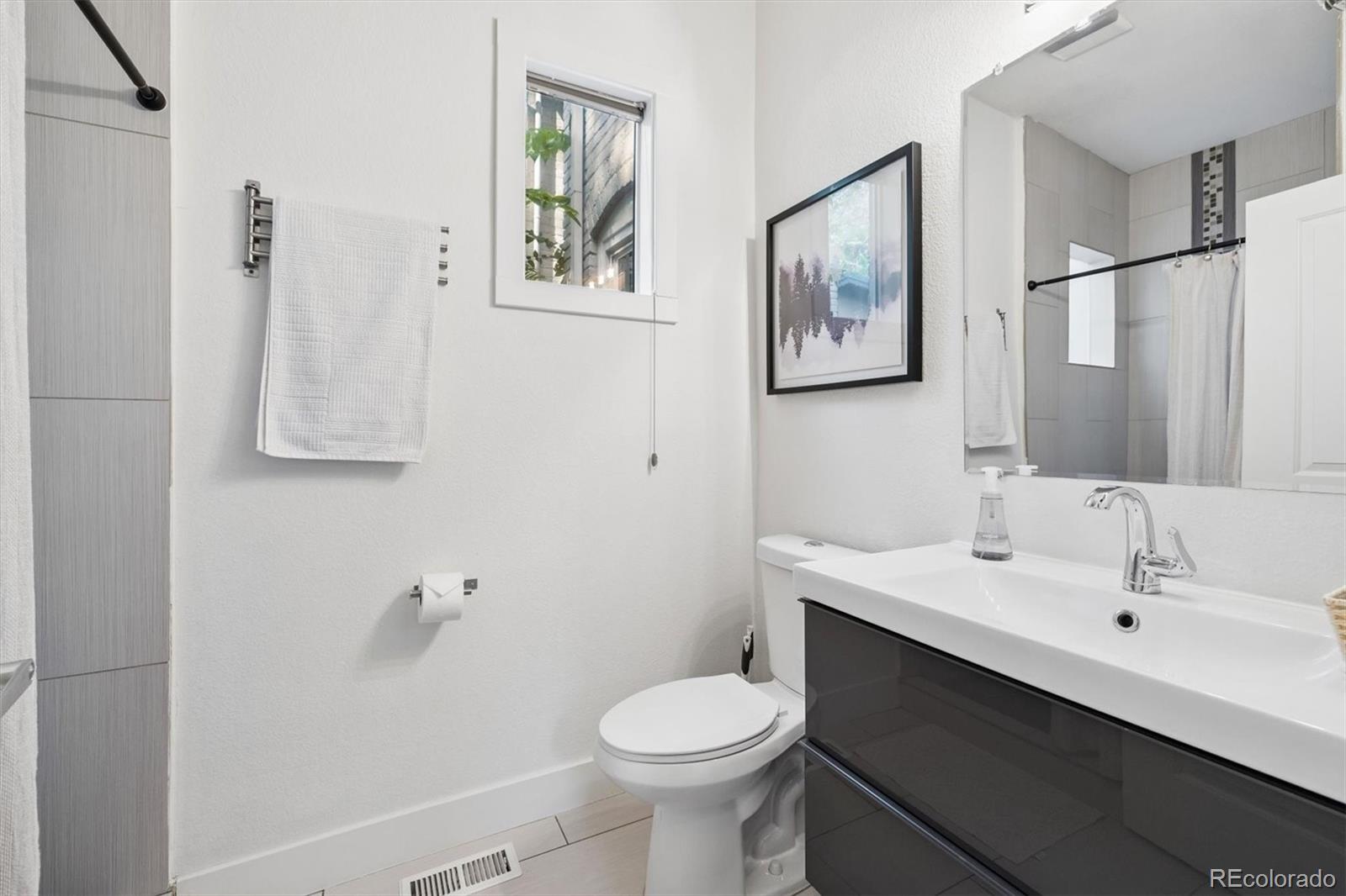 MLS Image #15 for 2658  stout street,denver, Colorado