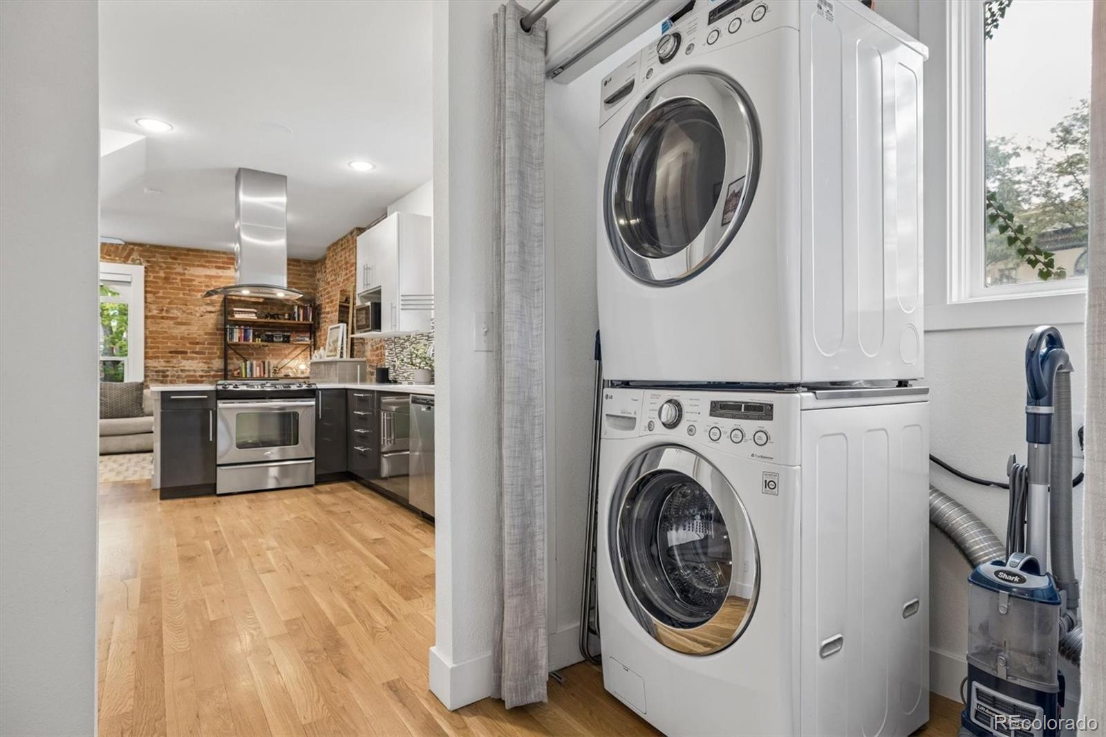 MLS Image #16 for 2658  stout street,denver, Colorado