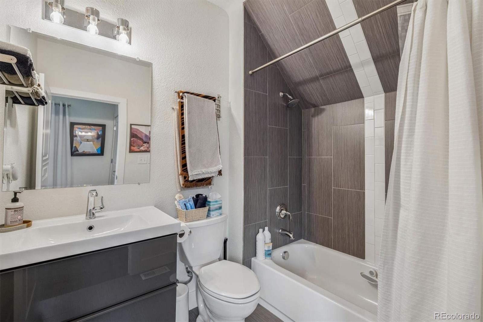 MLS Image #24 for 2658  stout street,denver, Colorado
