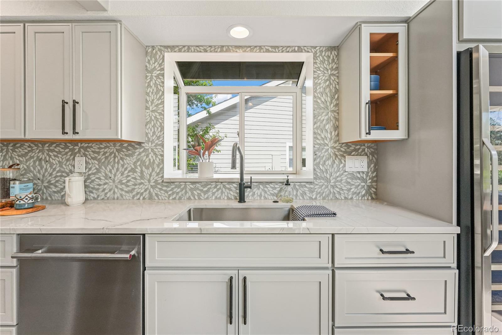 MLS Image #16 for 11  long spur ,littleton, Colorado