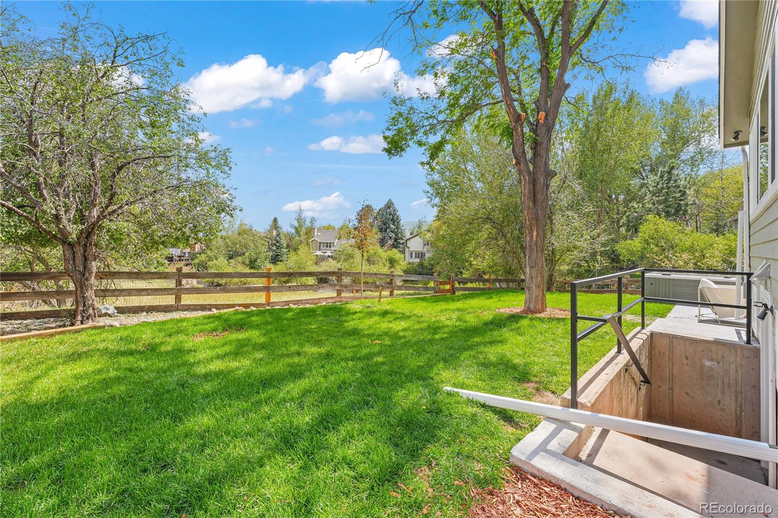 MLS Image #45 for 11  long spur ,littleton, Colorado