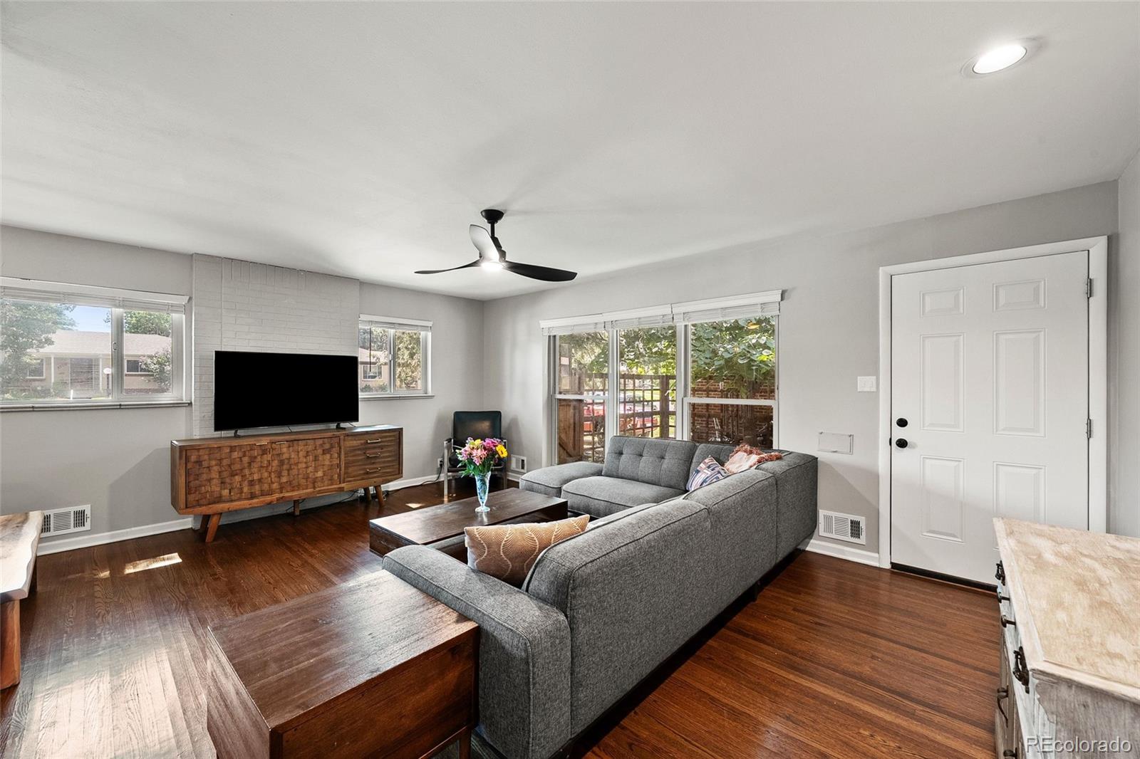 MLS Image #8 for 5401 e colorado avenue,denver, Colorado