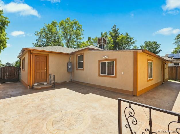 MLS Image #3 for 883 s quieto way,denver, Colorado