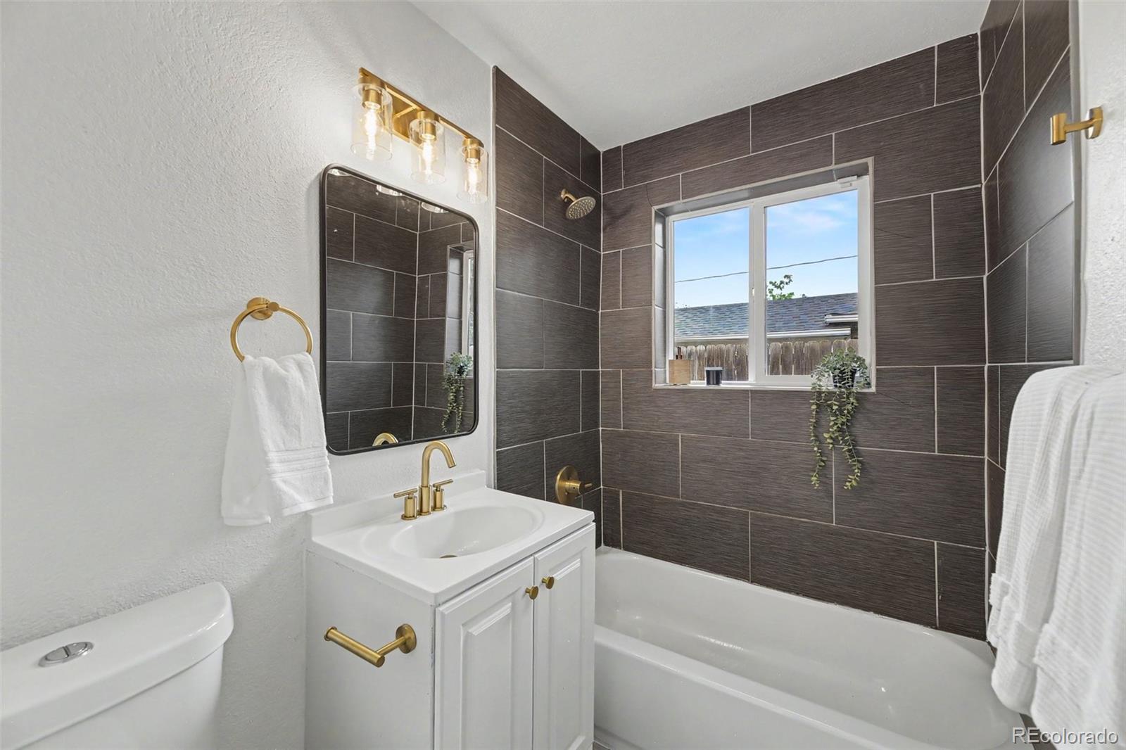 MLS Image #15 for 6825 e martin luther king jr boulevard,denver, Colorado