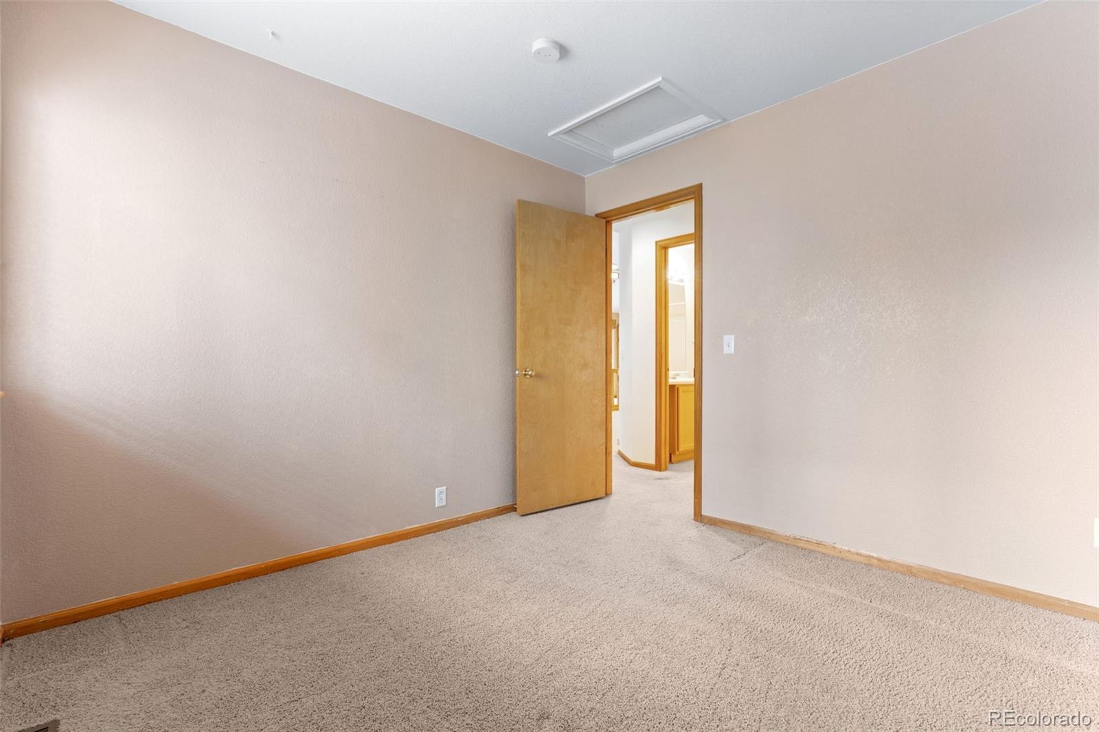 MLS Image #16 for 2154 s waco street,aurora, Colorado