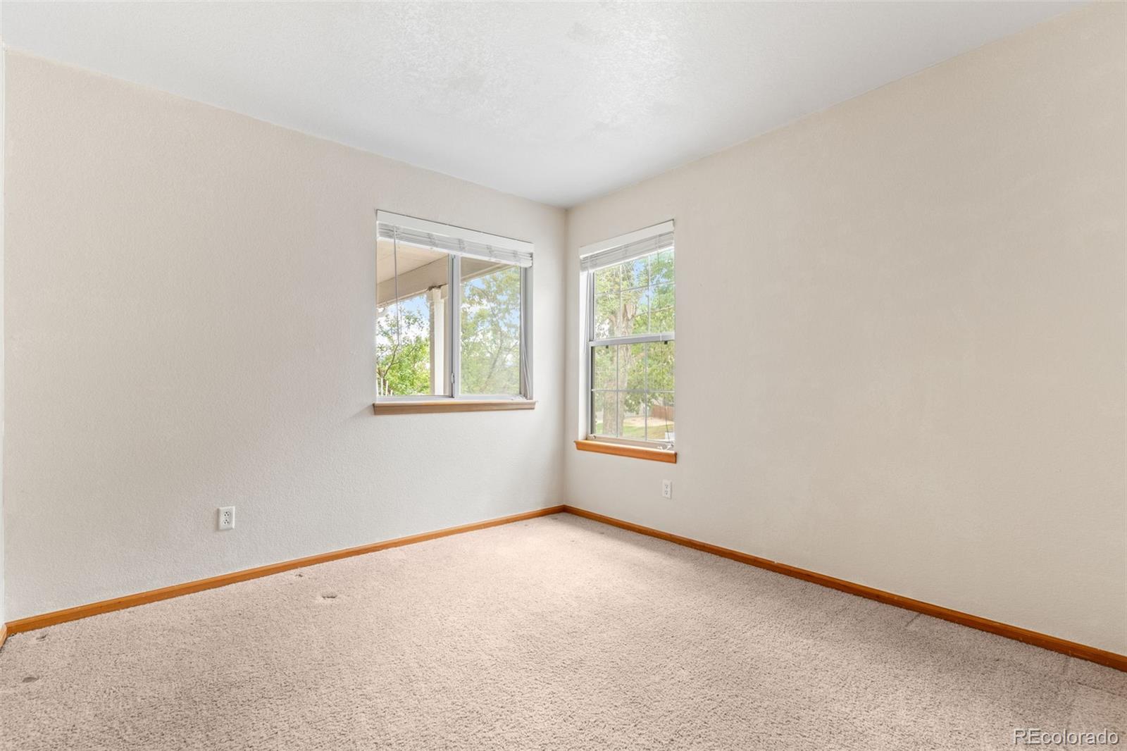MLS Image #17 for 2154 s waco street,aurora, Colorado