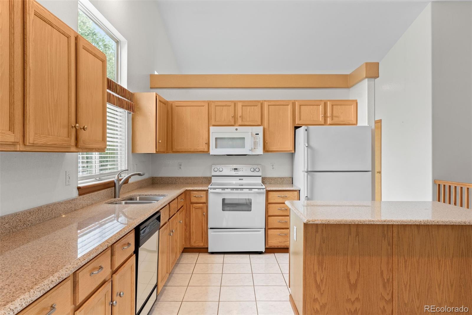 MLS Image #3 for 2154 s waco street,aurora, Colorado