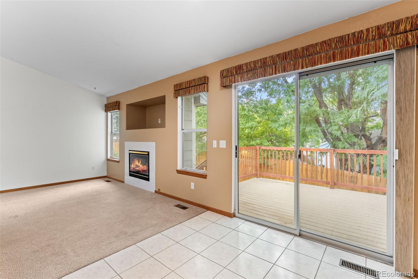 MLS Image #4 for 2154 s waco street,aurora, Colorado