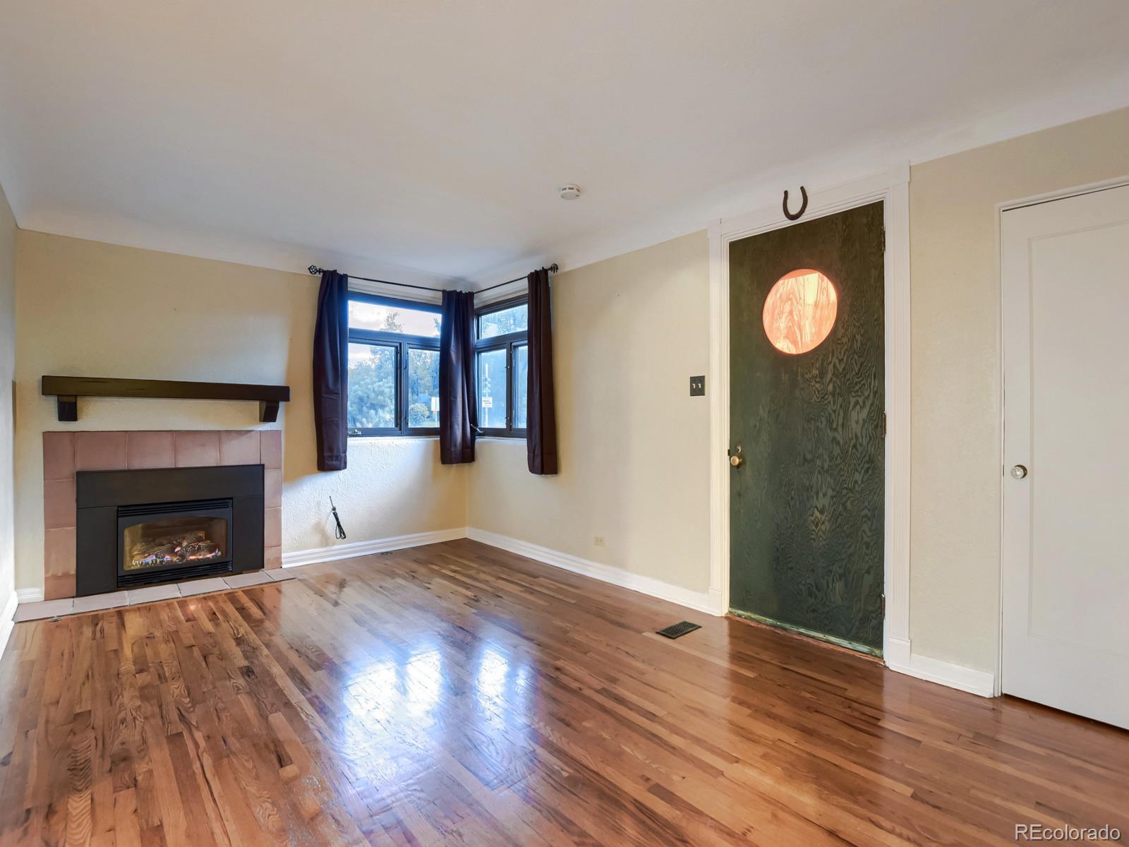 MLS Image #13 for 1300  syracuse street,denver, Colorado