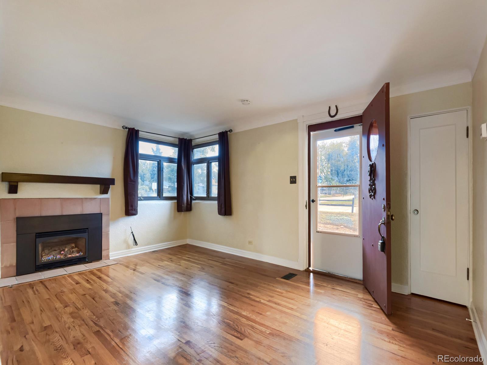MLS Image #16 for 1300  syracuse street,denver, Colorado