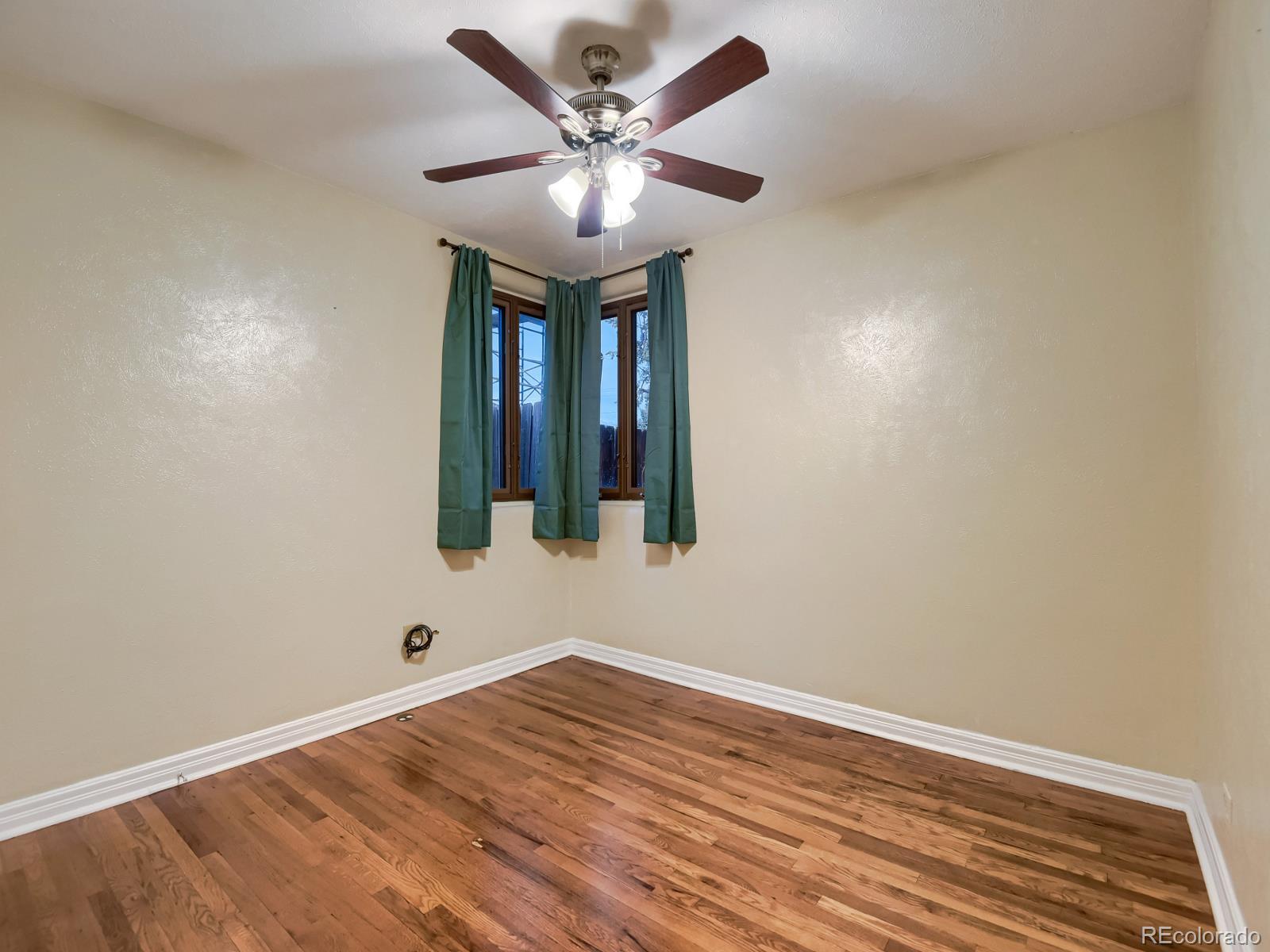 MLS Image #18 for 1300  syracuse street,denver, Colorado