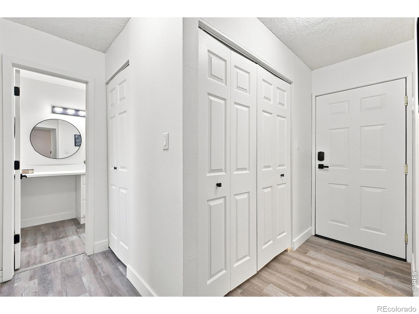 MLS Image #2 for 50 e highline circle,centennial, Colorado