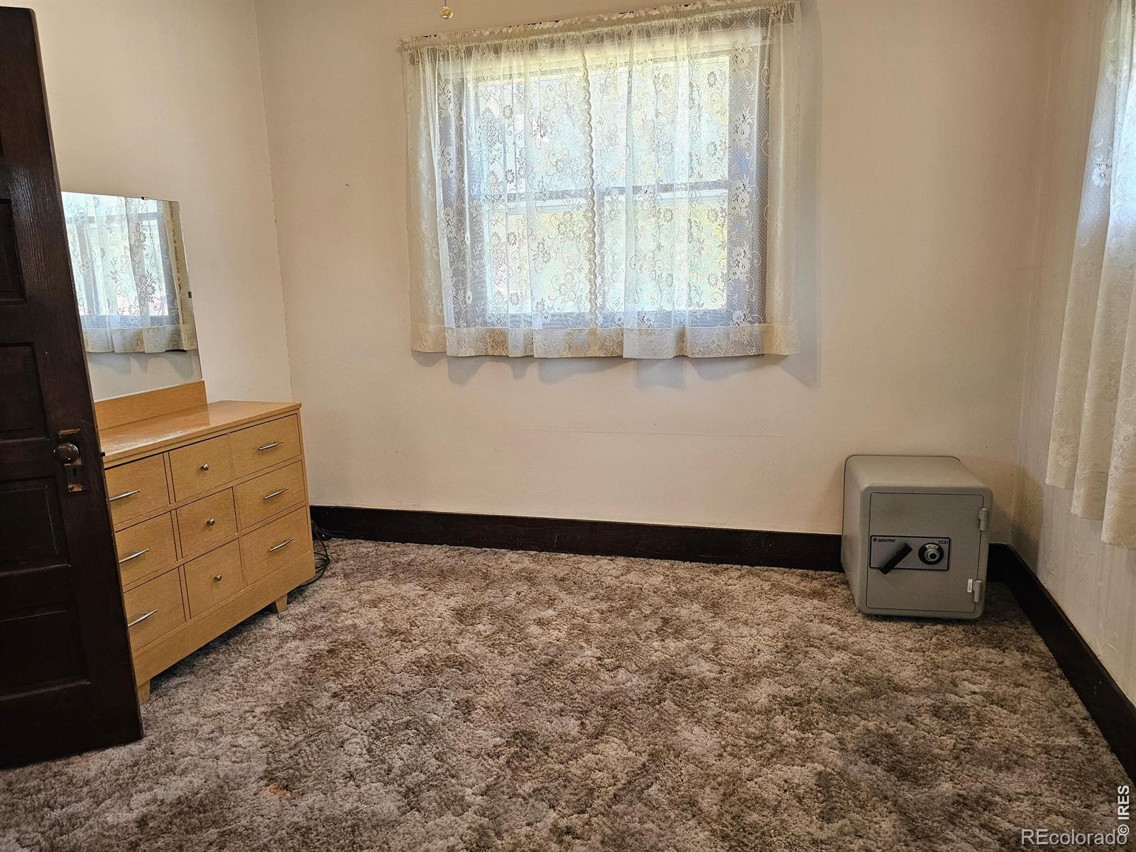 MLS Image #11 for 1013  sidney avenue,sterling, Colorado