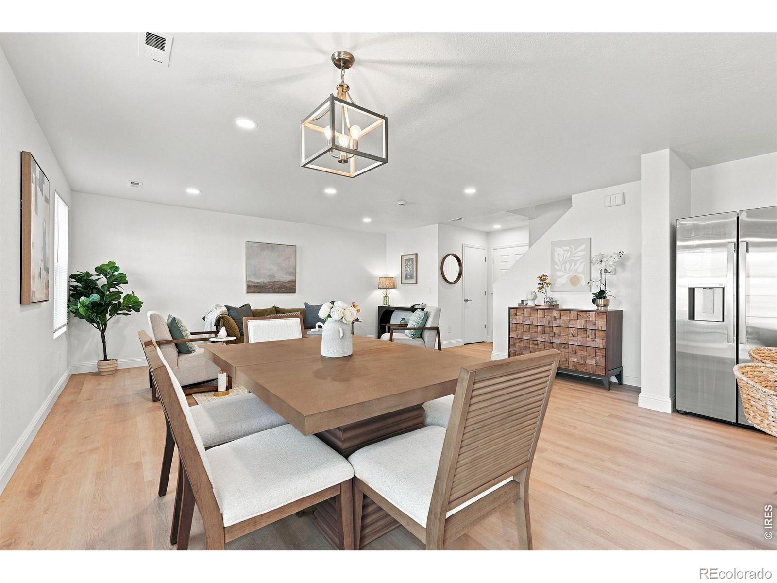 MLS Image #11 for 7945 s kittredge street,englewood, Colorado