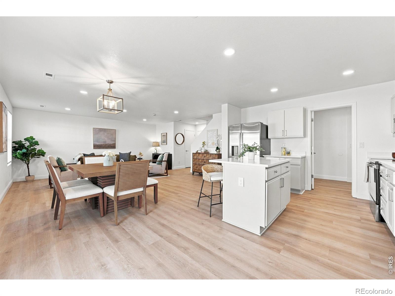MLS Image #12 for 7945 s kittredge street,englewood, Colorado