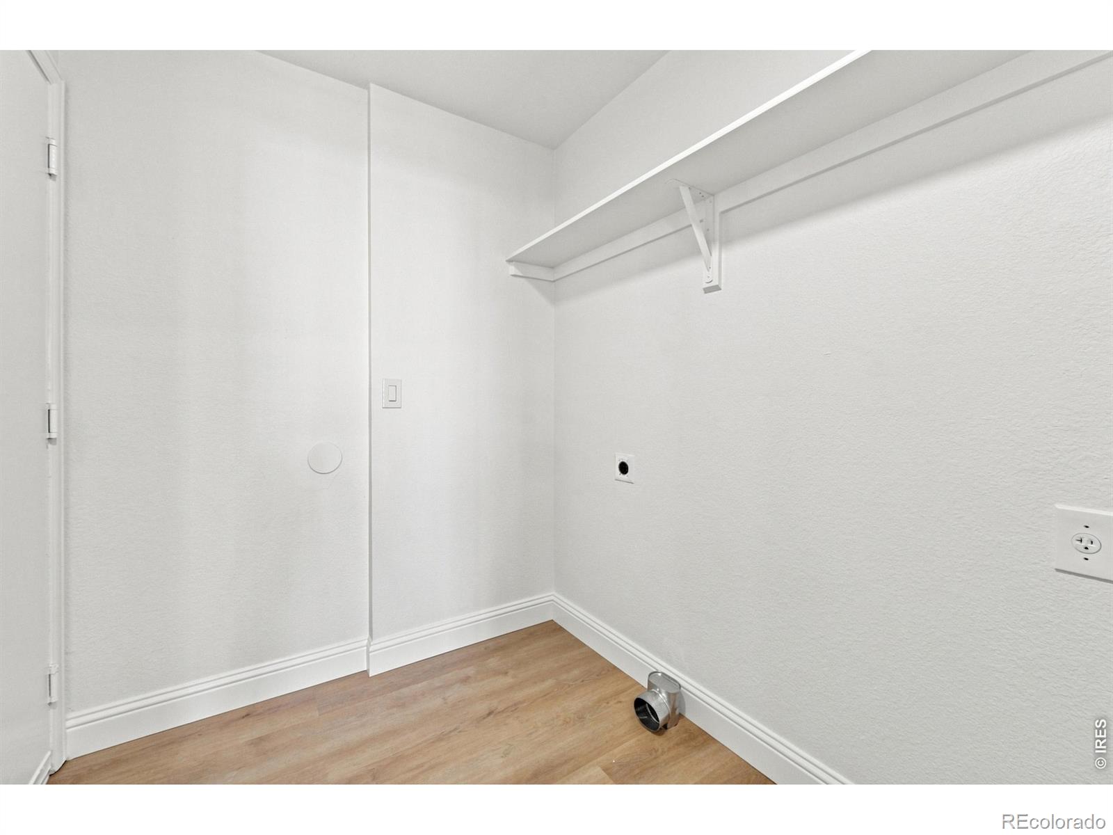 MLS Image #14 for 7945 s kittredge street,englewood, Colorado