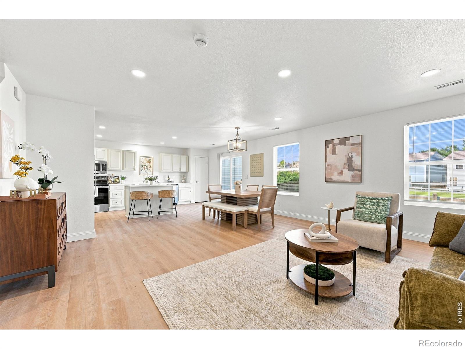 MLS Image #2 for 7945 s kittredge street,englewood, Colorado