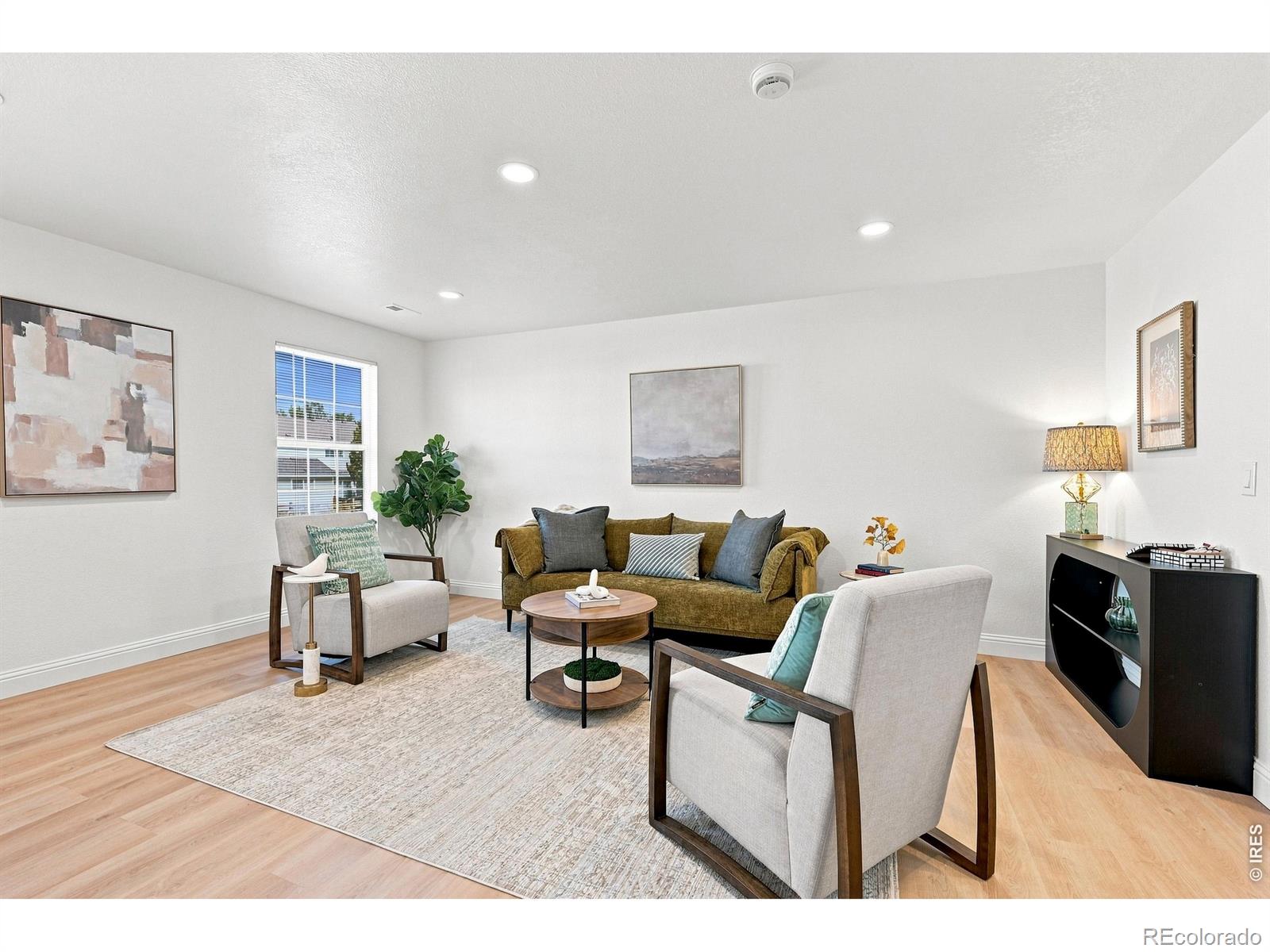 MLS Image #5 for 7945 s kittredge street,englewood, Colorado