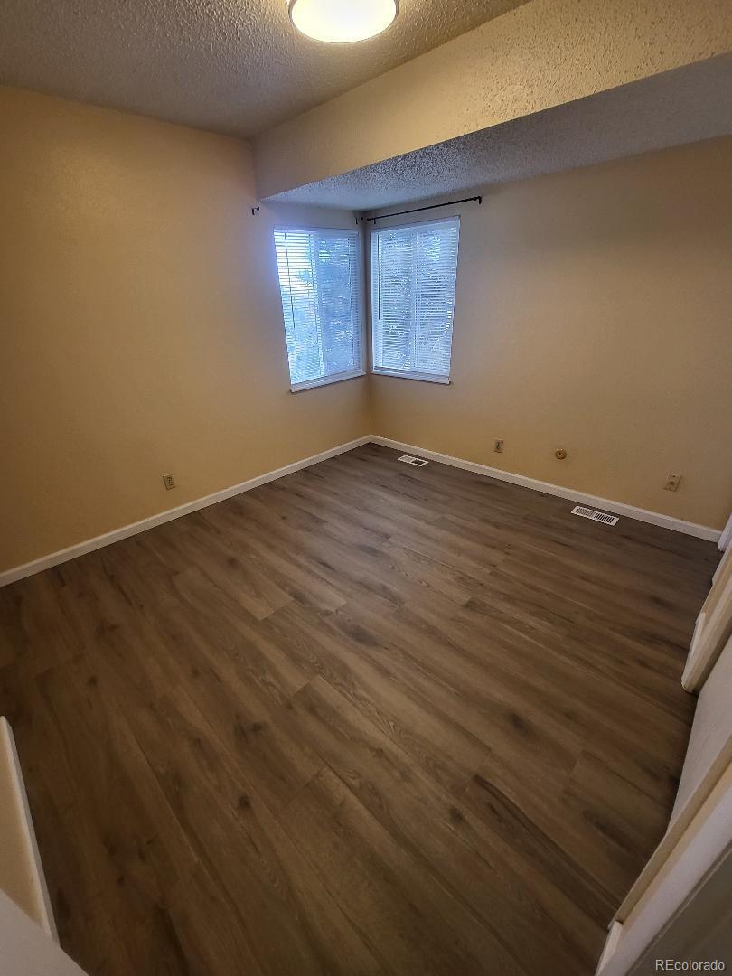 MLS Image #13 for 12056 e 25th avenue,aurora, Colorado