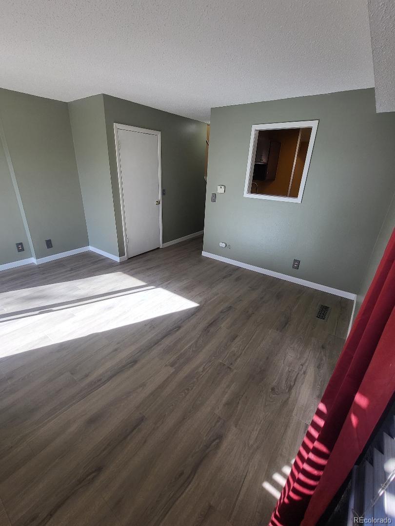 MLS Image #7 for 12056 e 25th avenue,aurora, Colorado