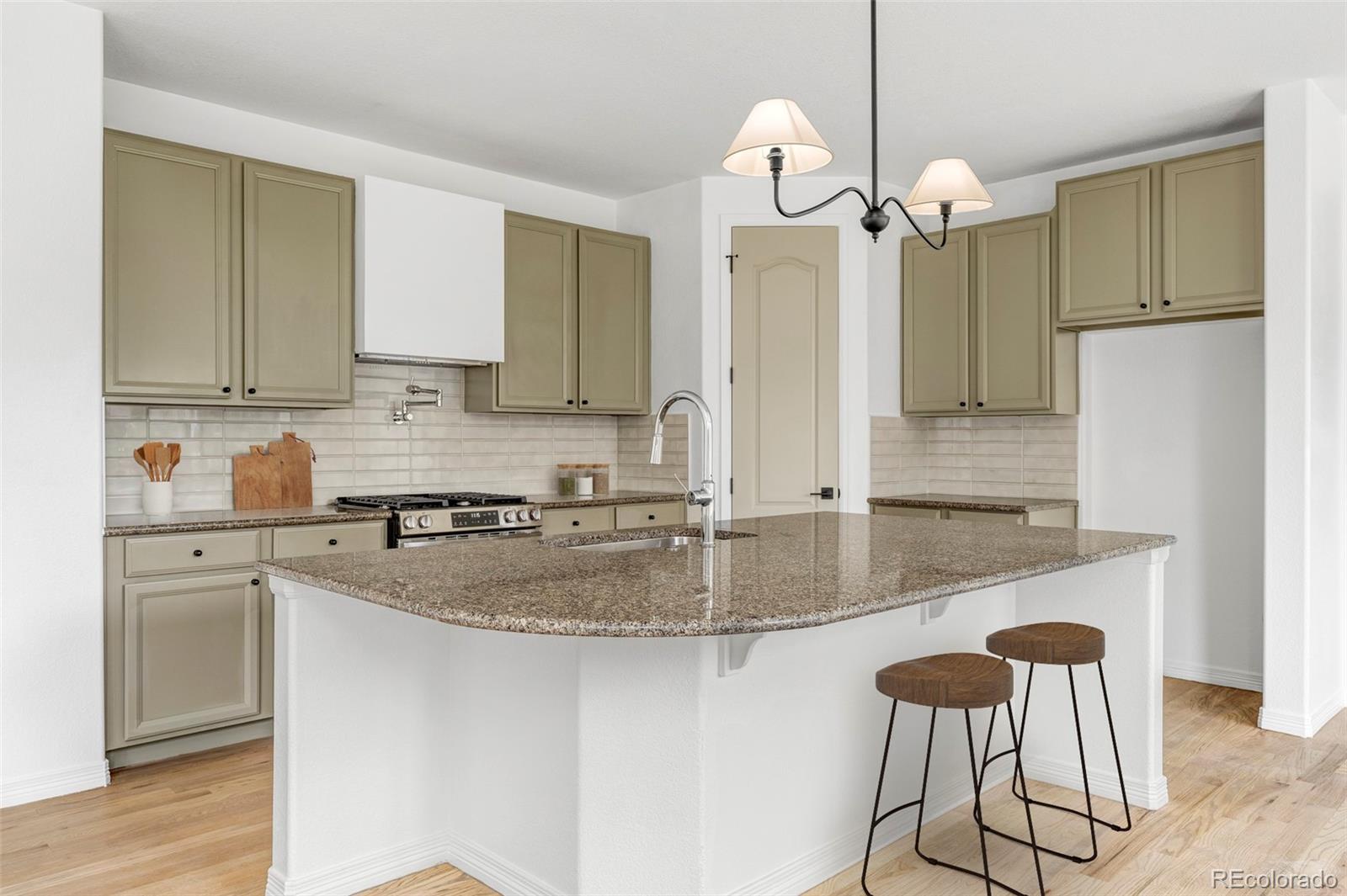 MLS Image #3 for 9974  quintero street,commerce city, Colorado