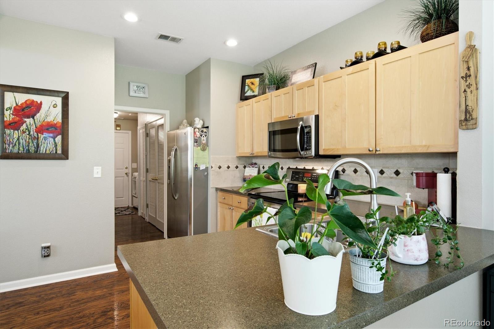 MLS Image #28 for 13722  legend way 104,broomfield, Colorado