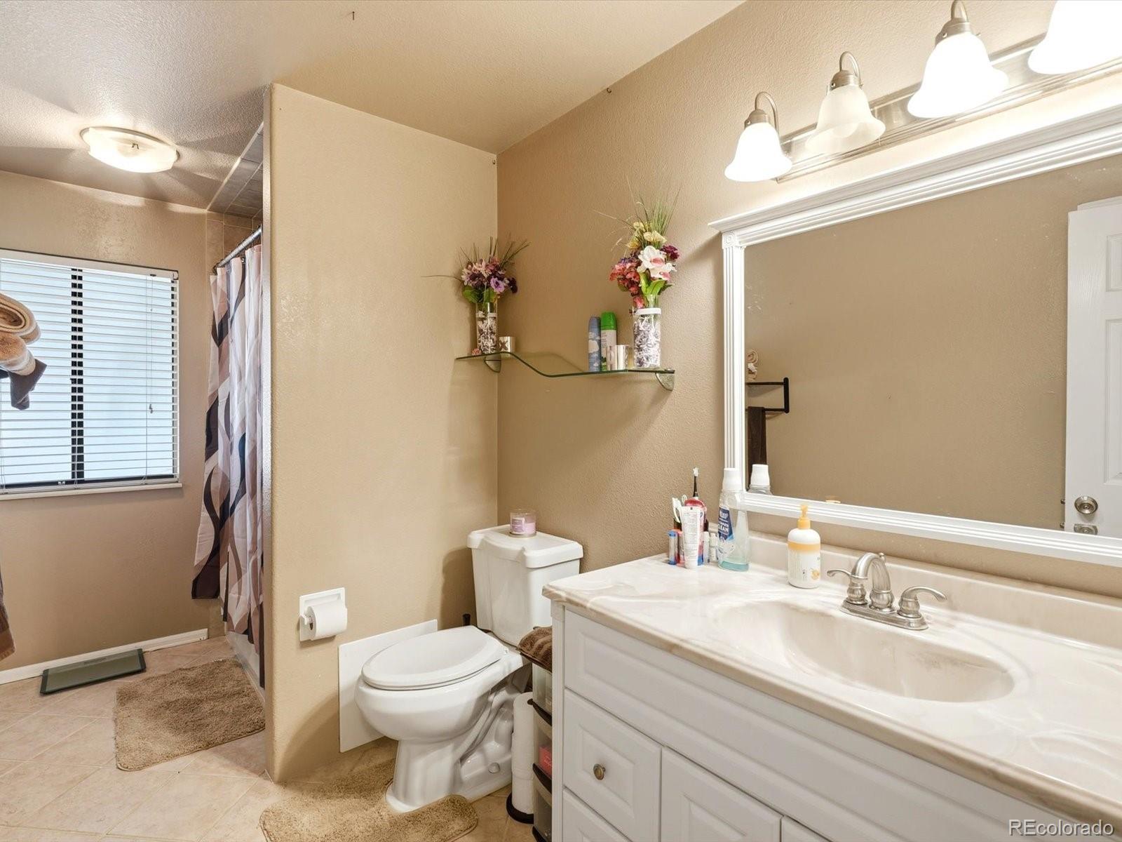 MLS Image #7 for 1736 s olathe street,aurora, Colorado
