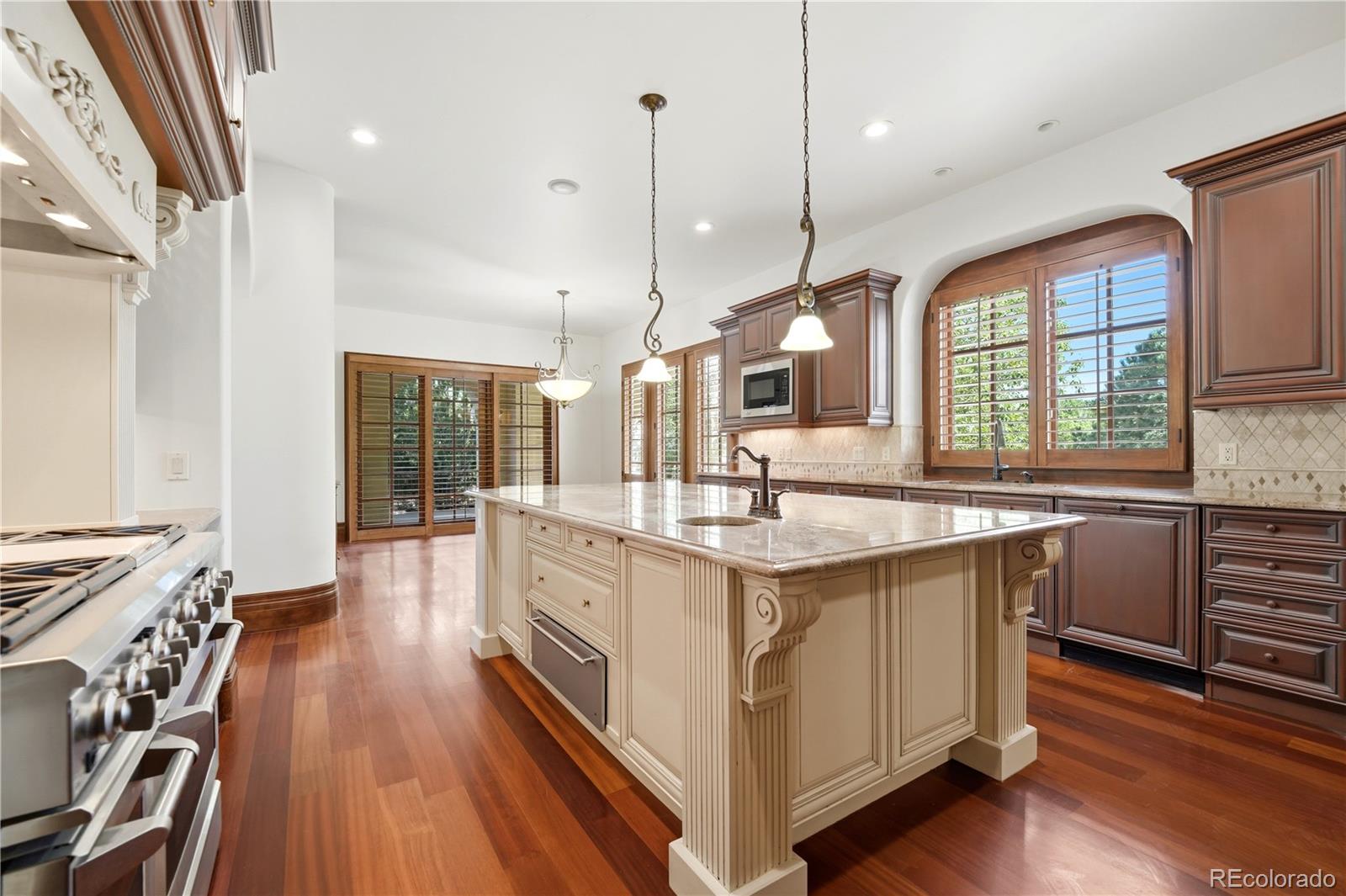 MLS Image #13 for 7680 e 6th avenue,denver, Colorado