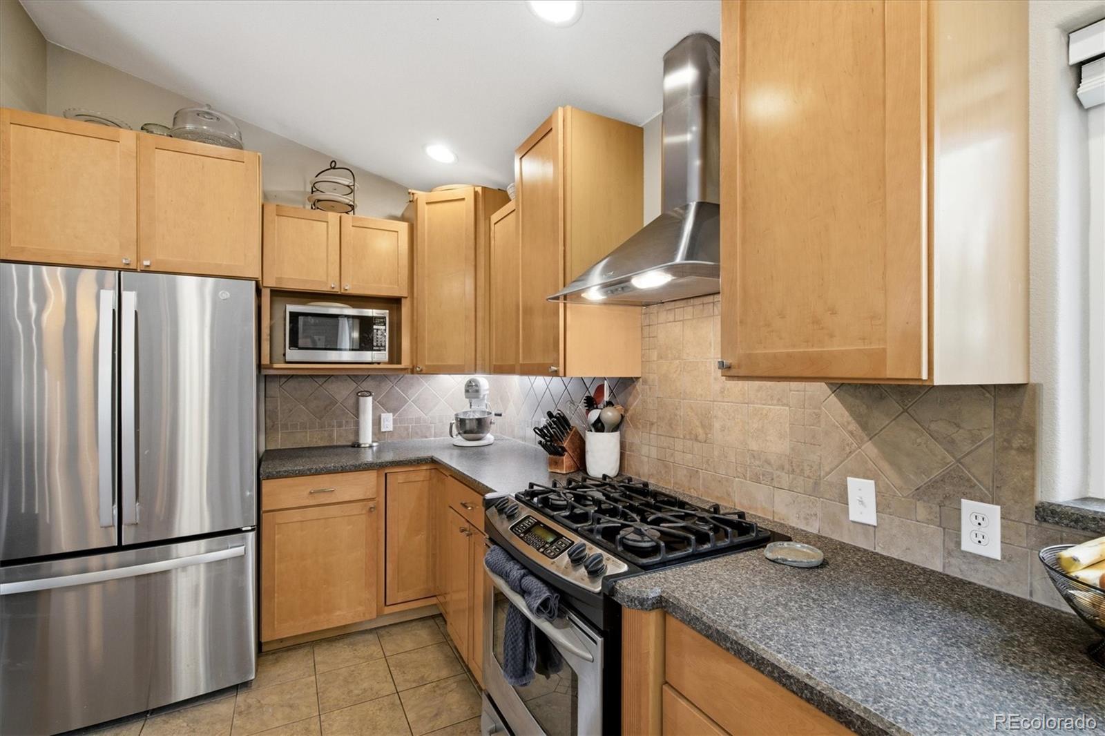 MLS Image #13 for 7861  robin lane,denver, Colorado