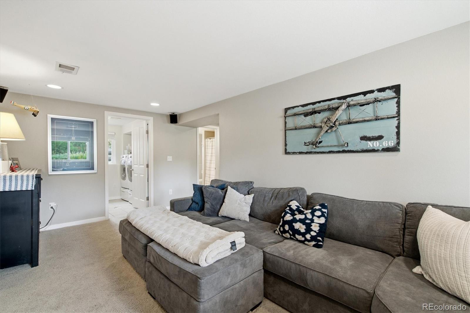 MLS Image #16 for 7861  robin lane,denver, Colorado