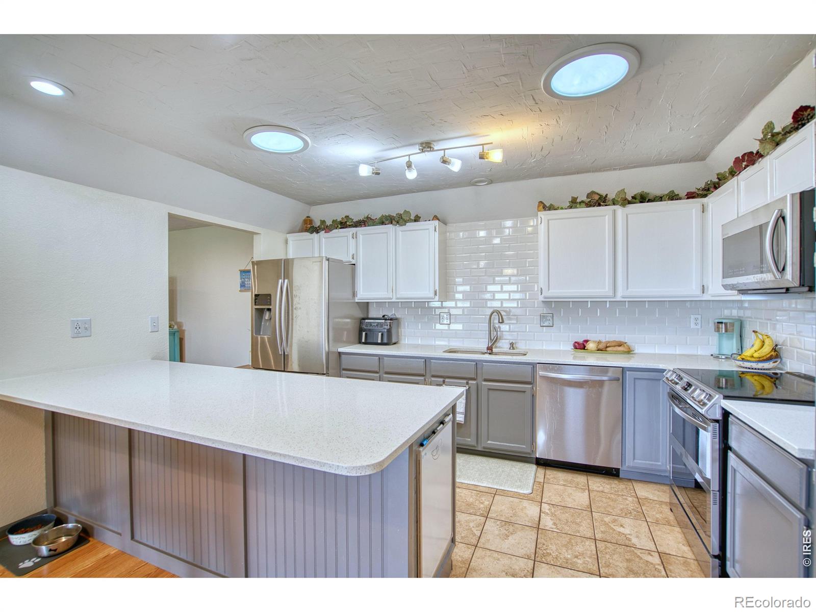 MLS Image #12 for 20118  jubilee way,la salle, Colorado